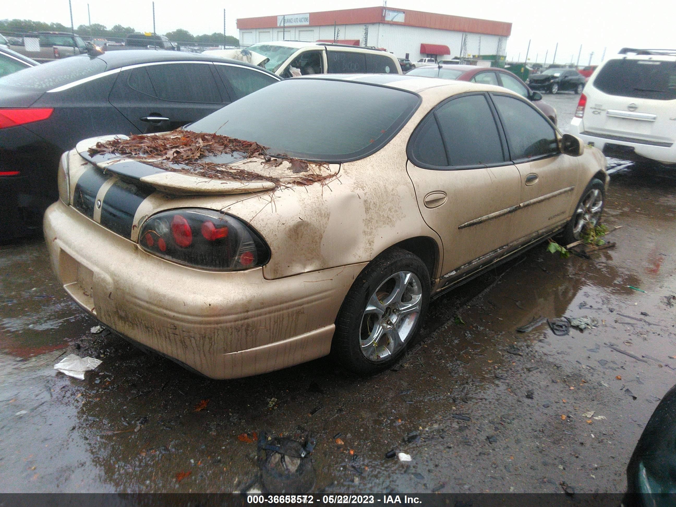 Photo 3 VIN: 1G2WP52K23F130921 - PONTIAC GRAND PRIX 