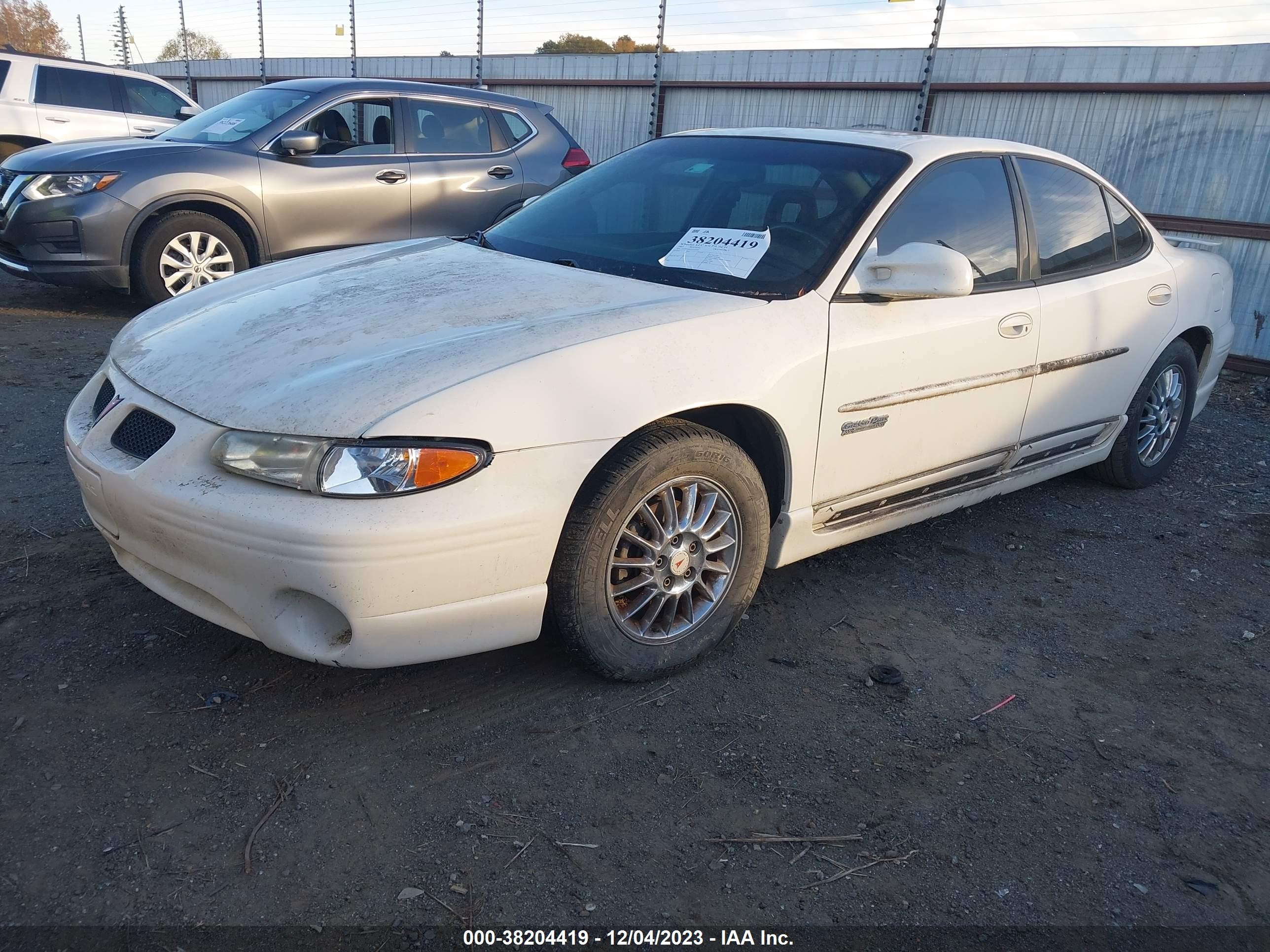 Photo 1 VIN: 1G2WP52K43F120262 - PONTIAC GRAND PRIX 