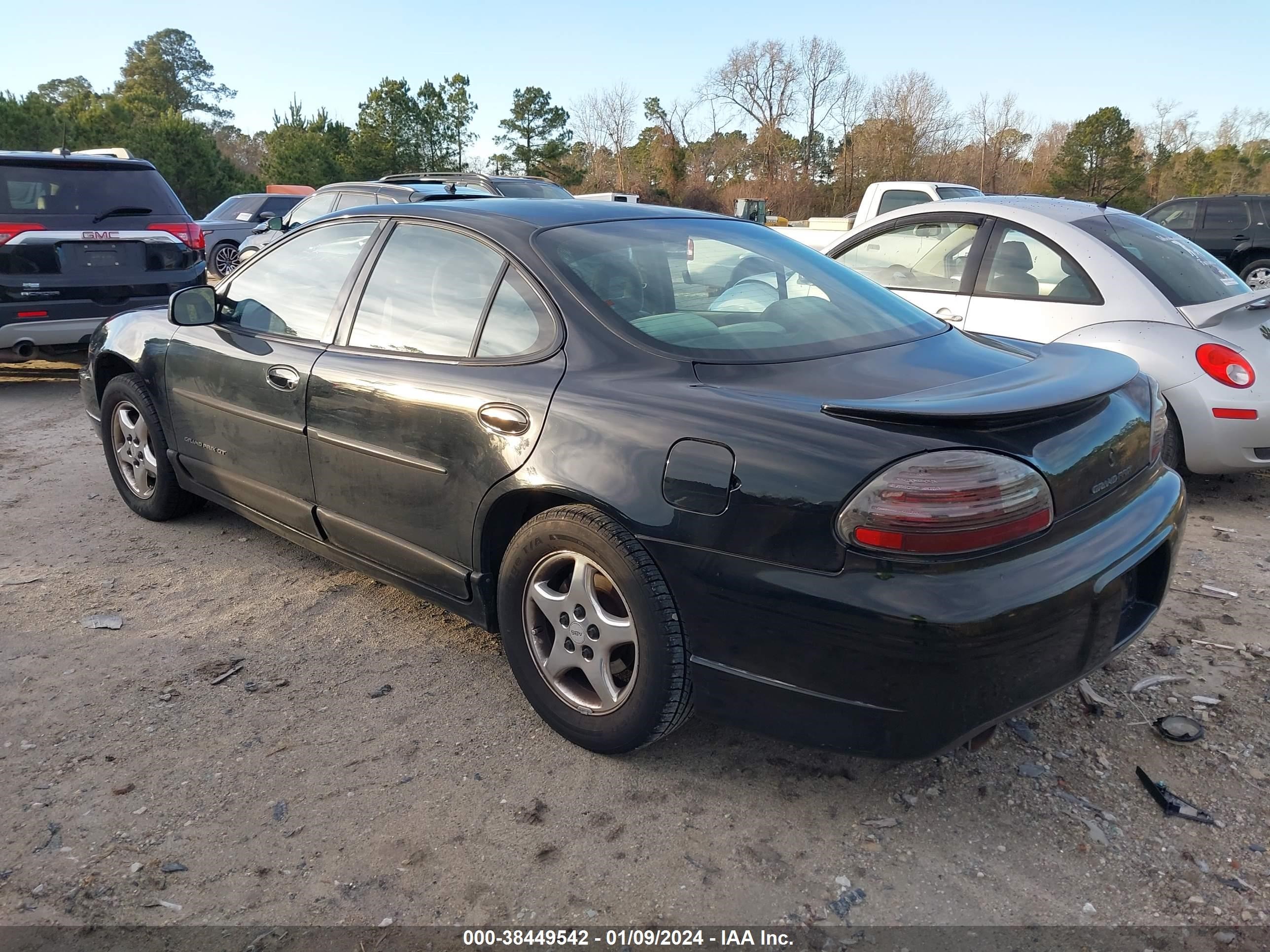 Photo 2 VIN: 1G2WP52K4VF288860 - PONTIAC GRAND PRIX 