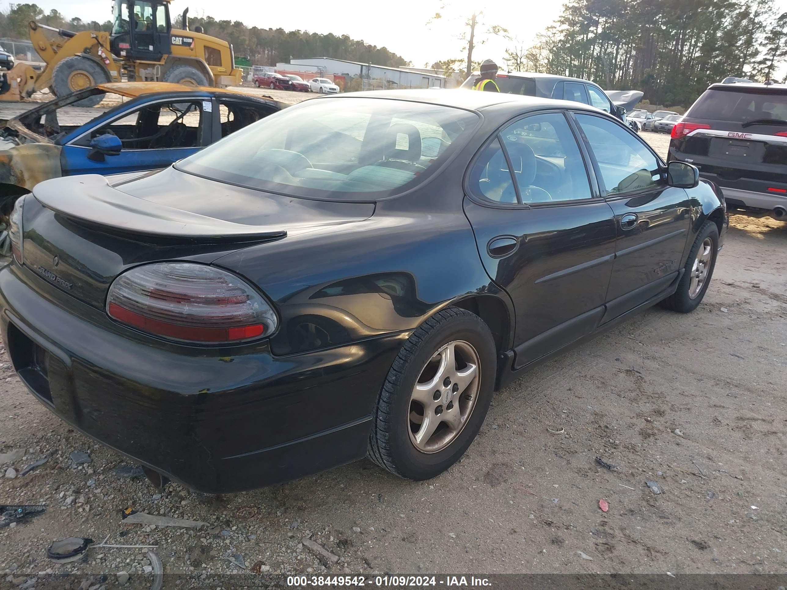 Photo 3 VIN: 1G2WP52K4VF288860 - PONTIAC GRAND PRIX 