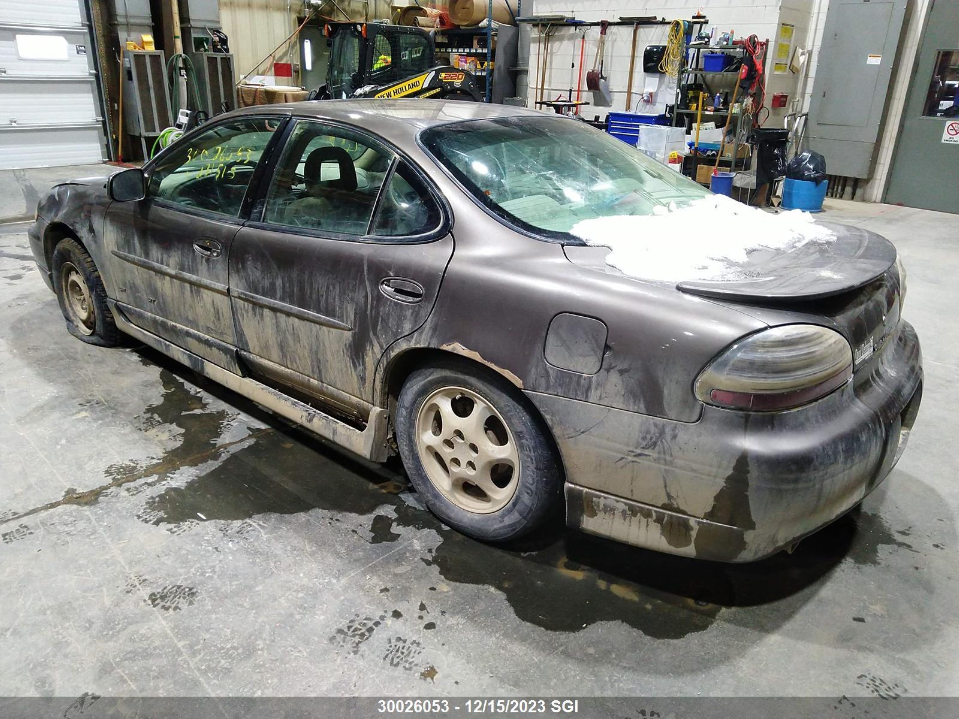 Photo 2 VIN: 1G2WP52K53F116432 - PONTIAC GRAND PRIX 