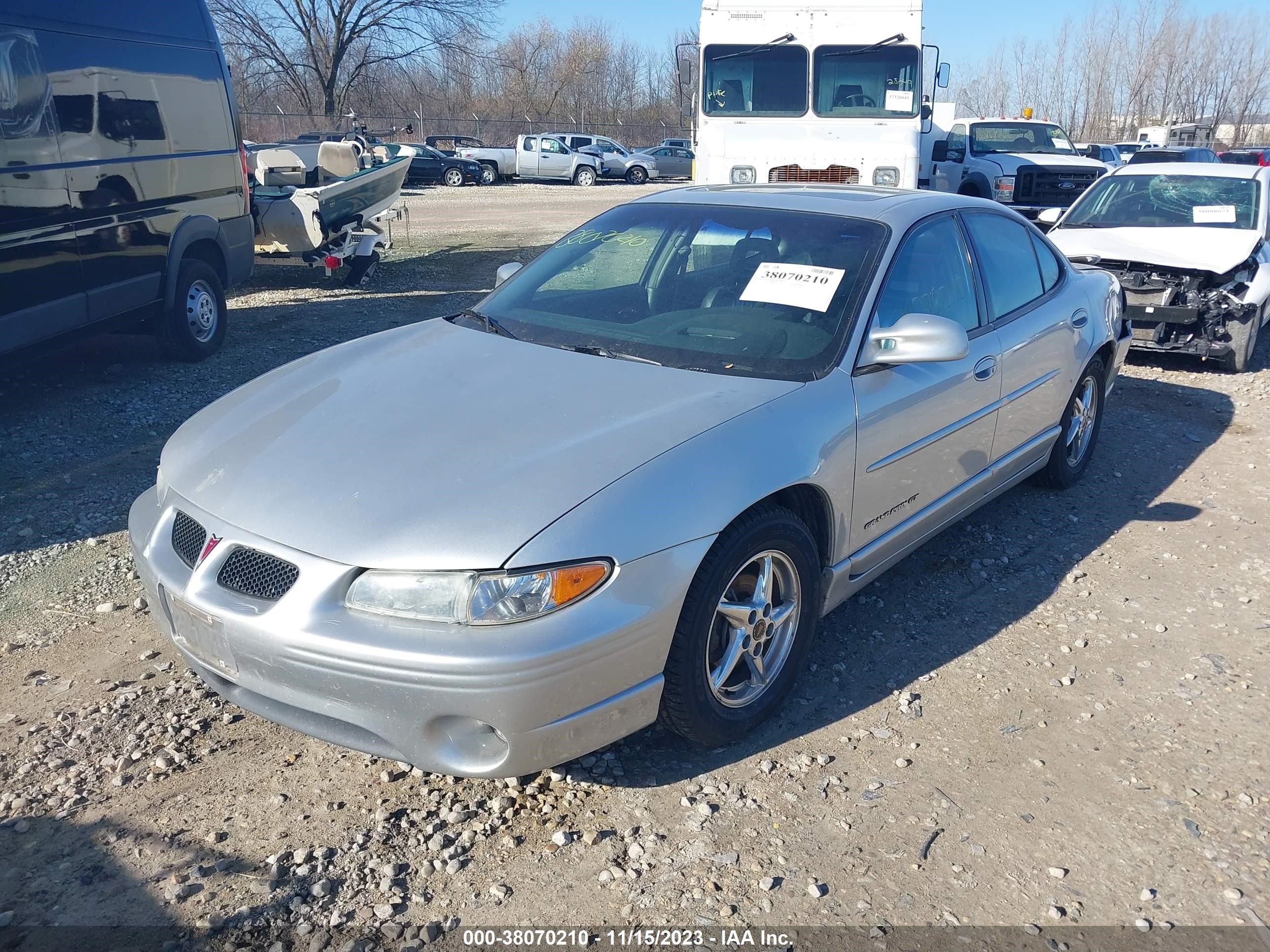 Photo 1 VIN: 1G2WP52K73F172842 - PONTIAC GRAND PRIX 