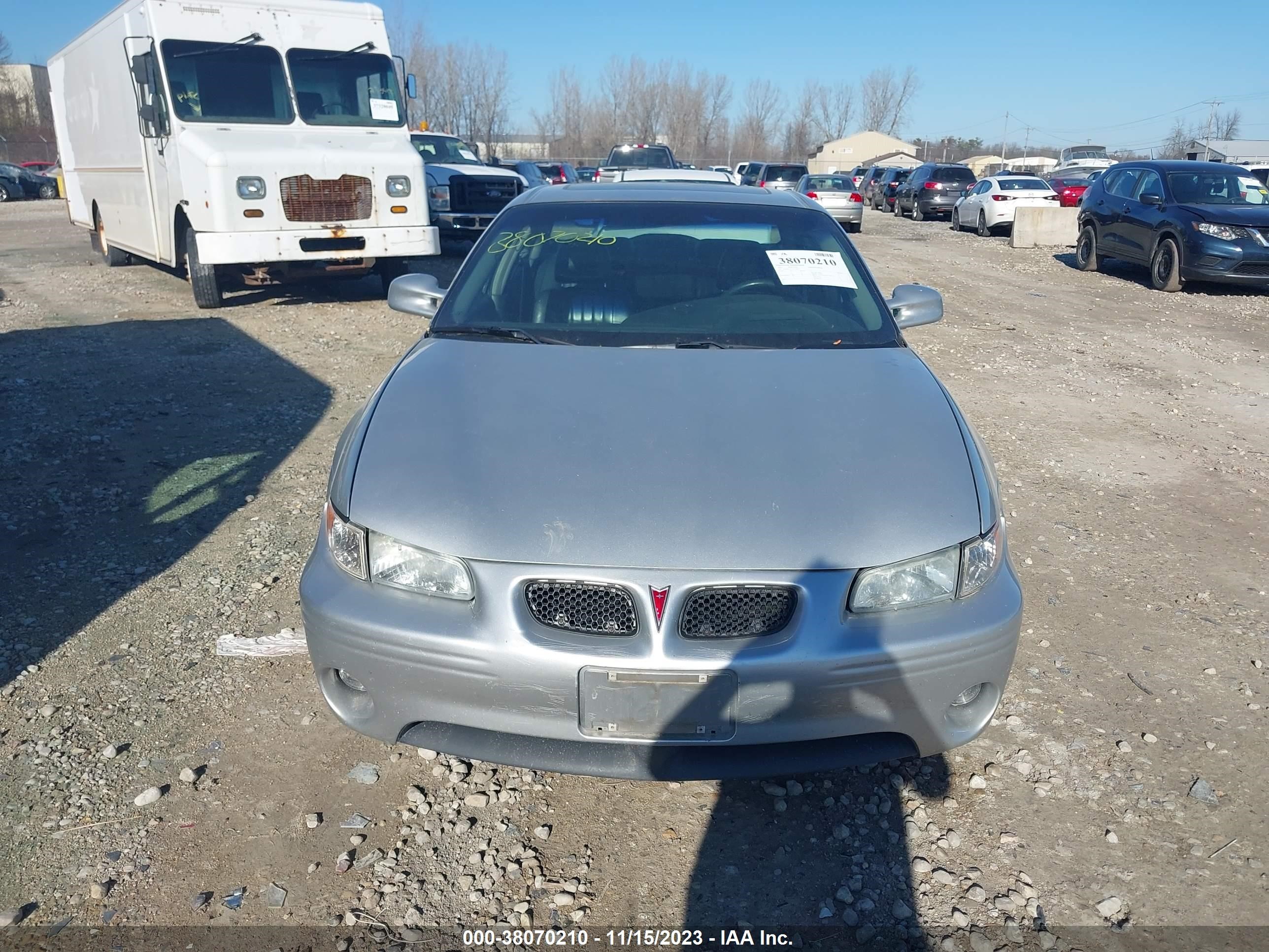 Photo 11 VIN: 1G2WP52K73F172842 - PONTIAC GRAND PRIX 