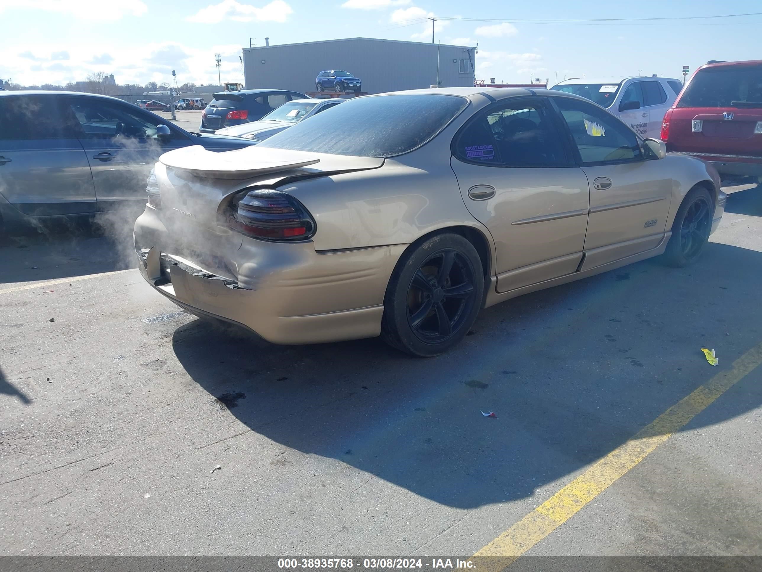 Photo 3 VIN: 1G2WR5212YF281069 - PONTIAC GRAND PRIX 