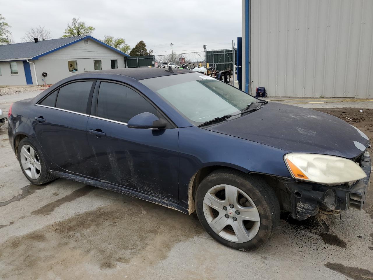 Photo 3 VIN: 1G2ZA5E04A4127195 - PONTIAC G6 