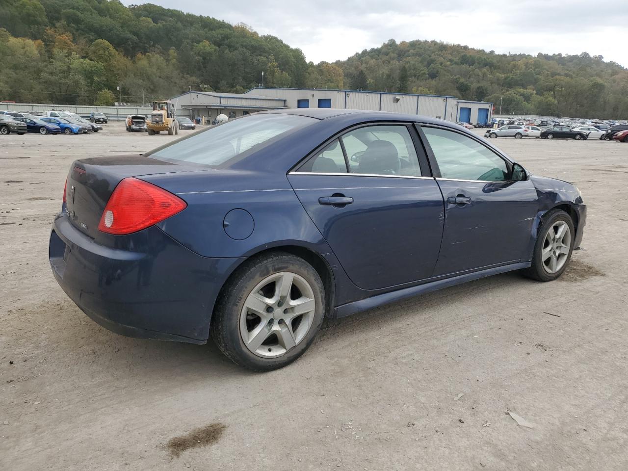 Photo 2 VIN: 1G2ZA5E05A4143499 - PONTIAC G6 