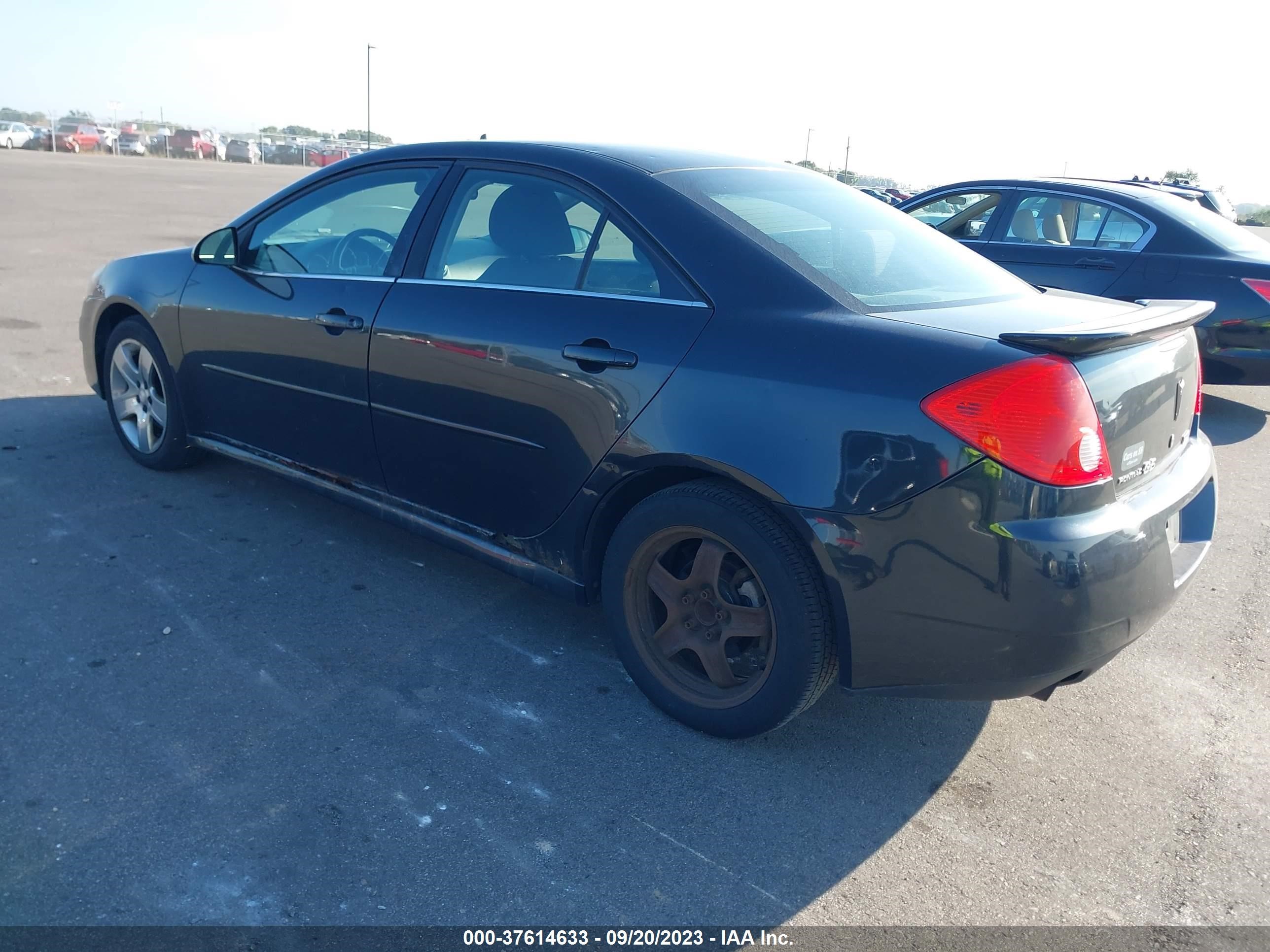 Photo 2 VIN: 1G2ZA5E09A4162539 - PONTIAC G6 