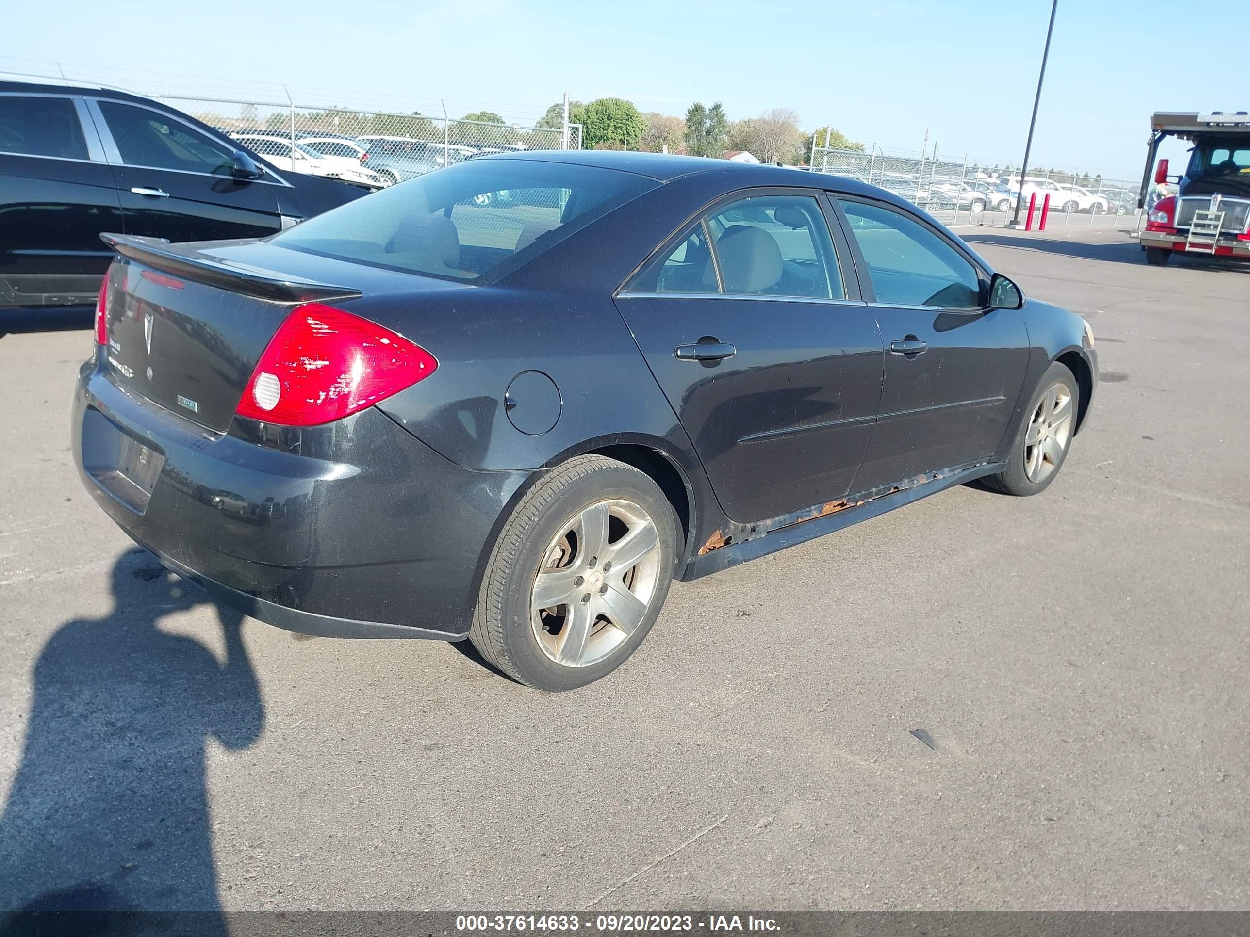 Photo 3 VIN: 1G2ZA5E09A4162539 - PONTIAC G6 