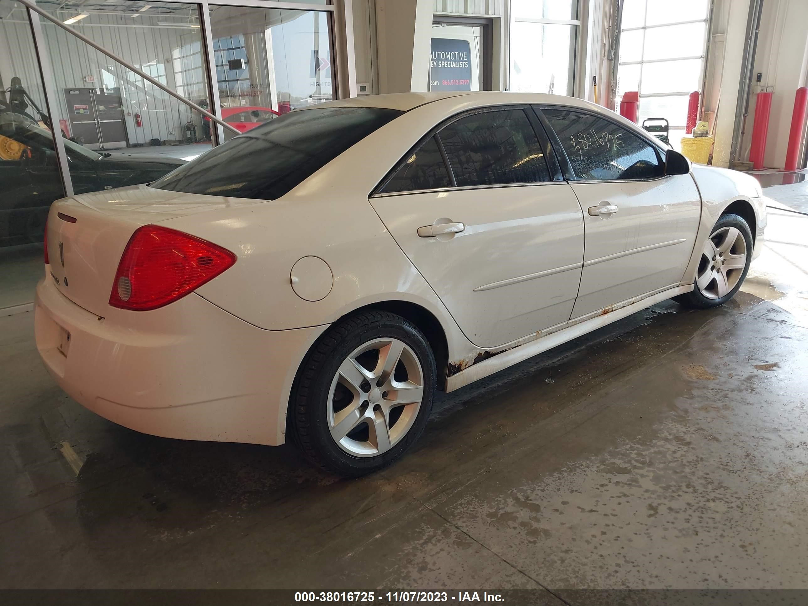 Photo 3 VIN: 1G2ZA5EB0A4138650 - PONTIAC G6 