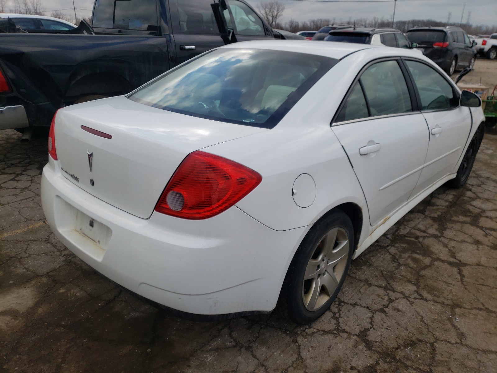 Photo 3 VIN: 1G2ZA5EB1A4156266 - PONTIAC G6 