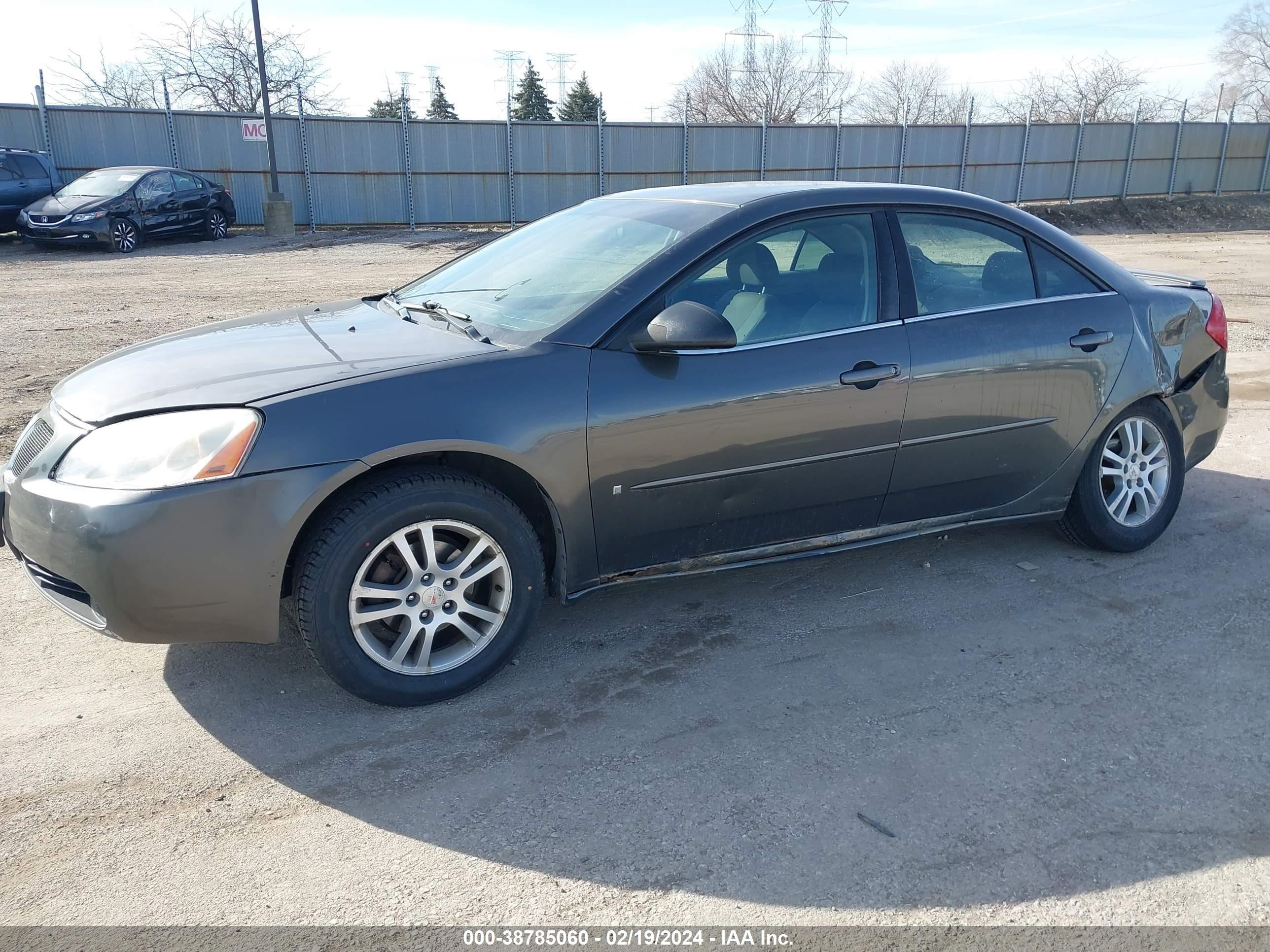 Photo 1 VIN: 1G2ZF55B064197674 - PONTIAC G6 