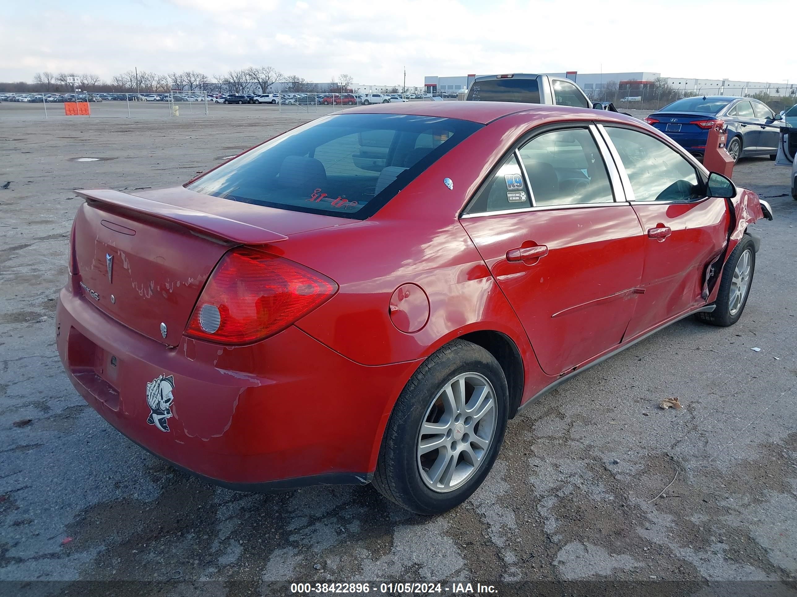 Photo 3 VIN: 1G2ZF55B464215822 - PONTIAC G6 