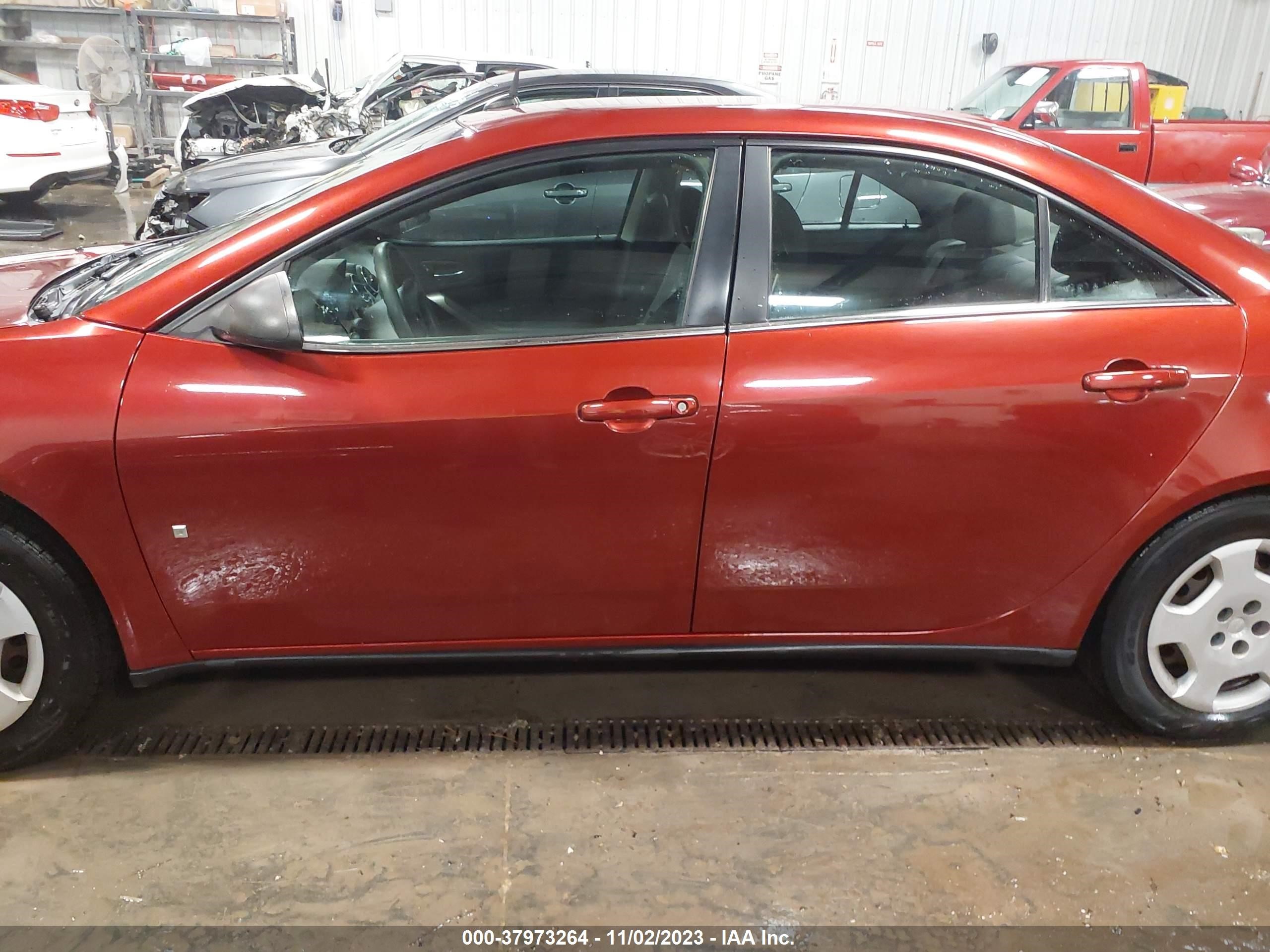 Photo 12 VIN: 1G2ZF57B084164562 - PONTIAC G6 