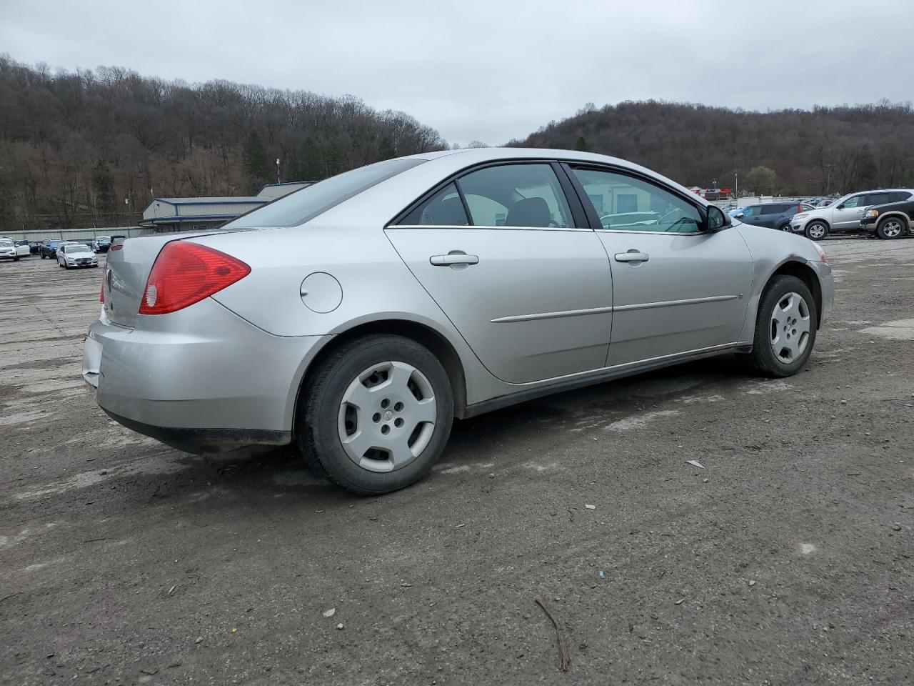 Photo 2 VIN: 1G2ZF57B384189889 - PONTIAC G6 