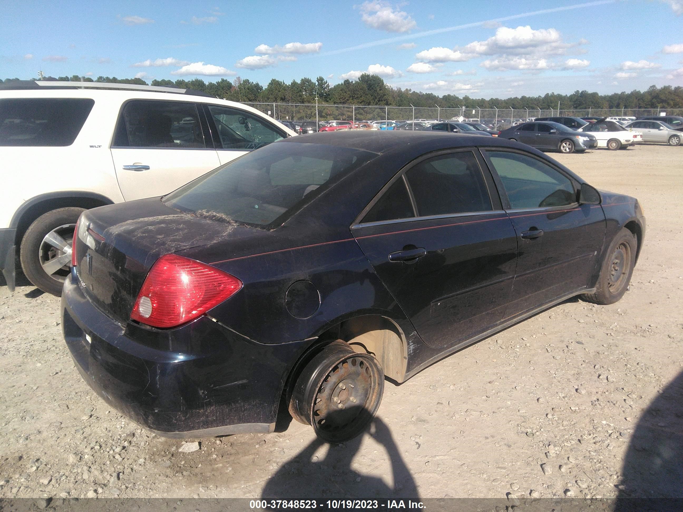 Photo 3 VIN: 1G2ZF57B484172969 - PONTIAC G6 