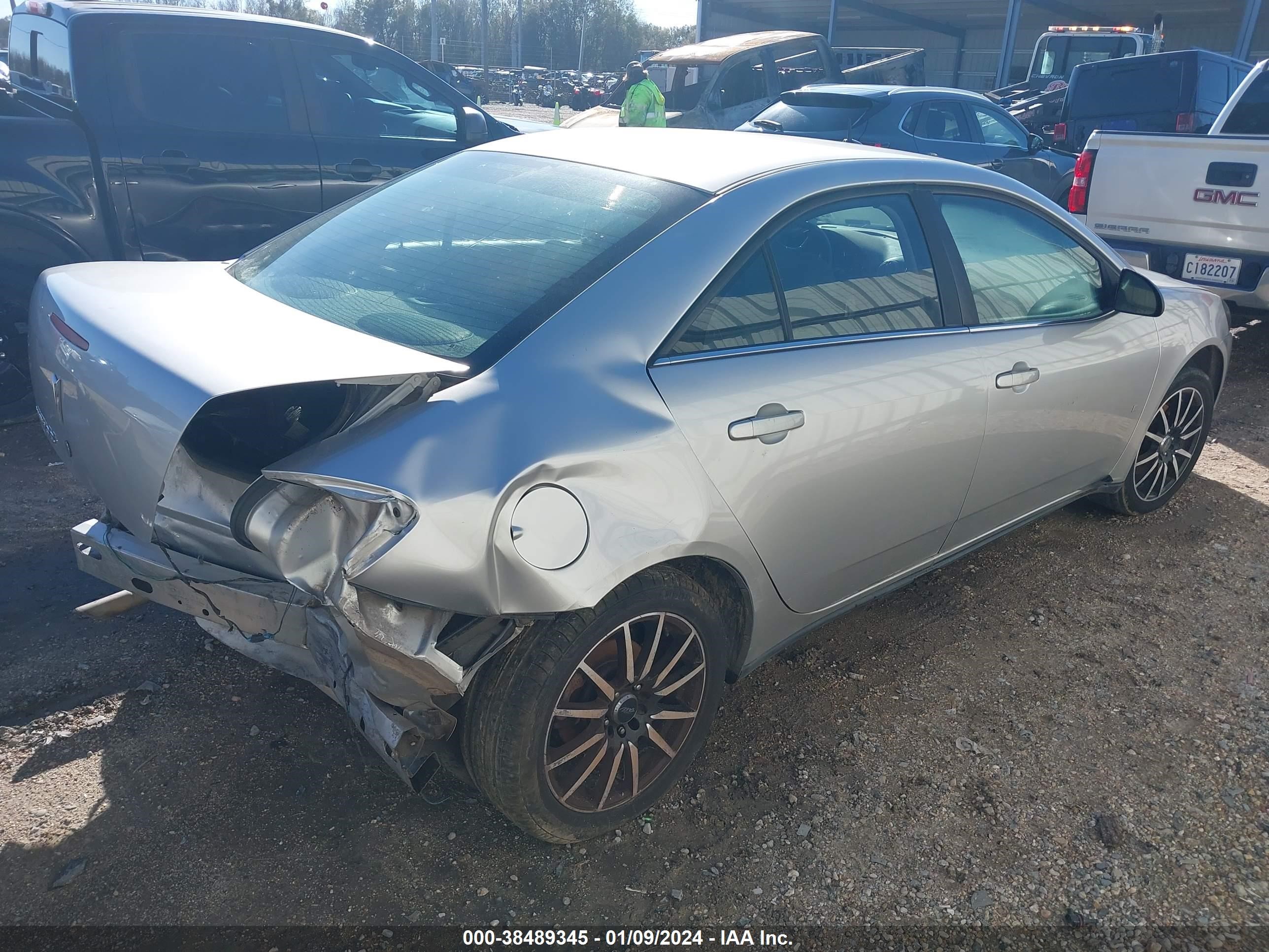 Photo 3 VIN: 1G2ZF57B784180886 - PONTIAC G6 