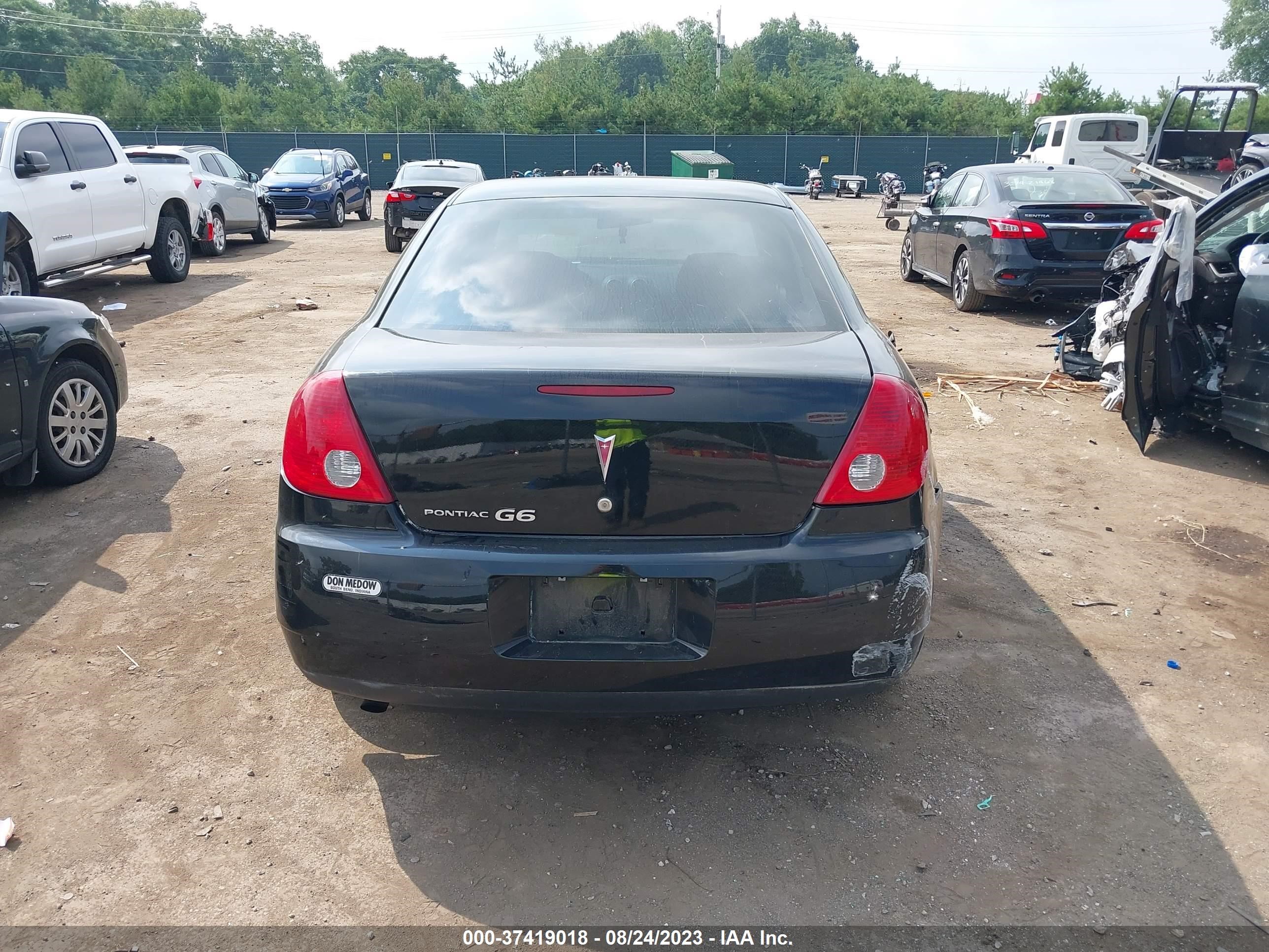 Photo 15 VIN: 1G2ZF58B074103323 - PONTIAC G6 