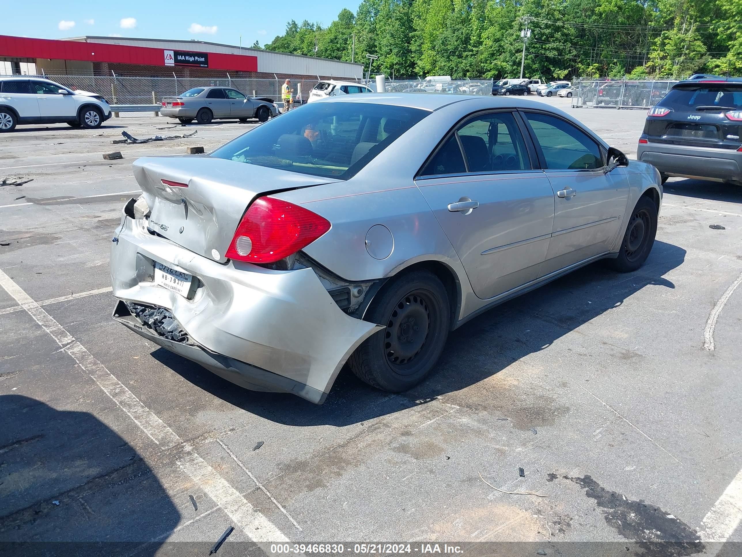 Photo 3 VIN: 1G2ZF58B074254629 - PONTIAC G6 