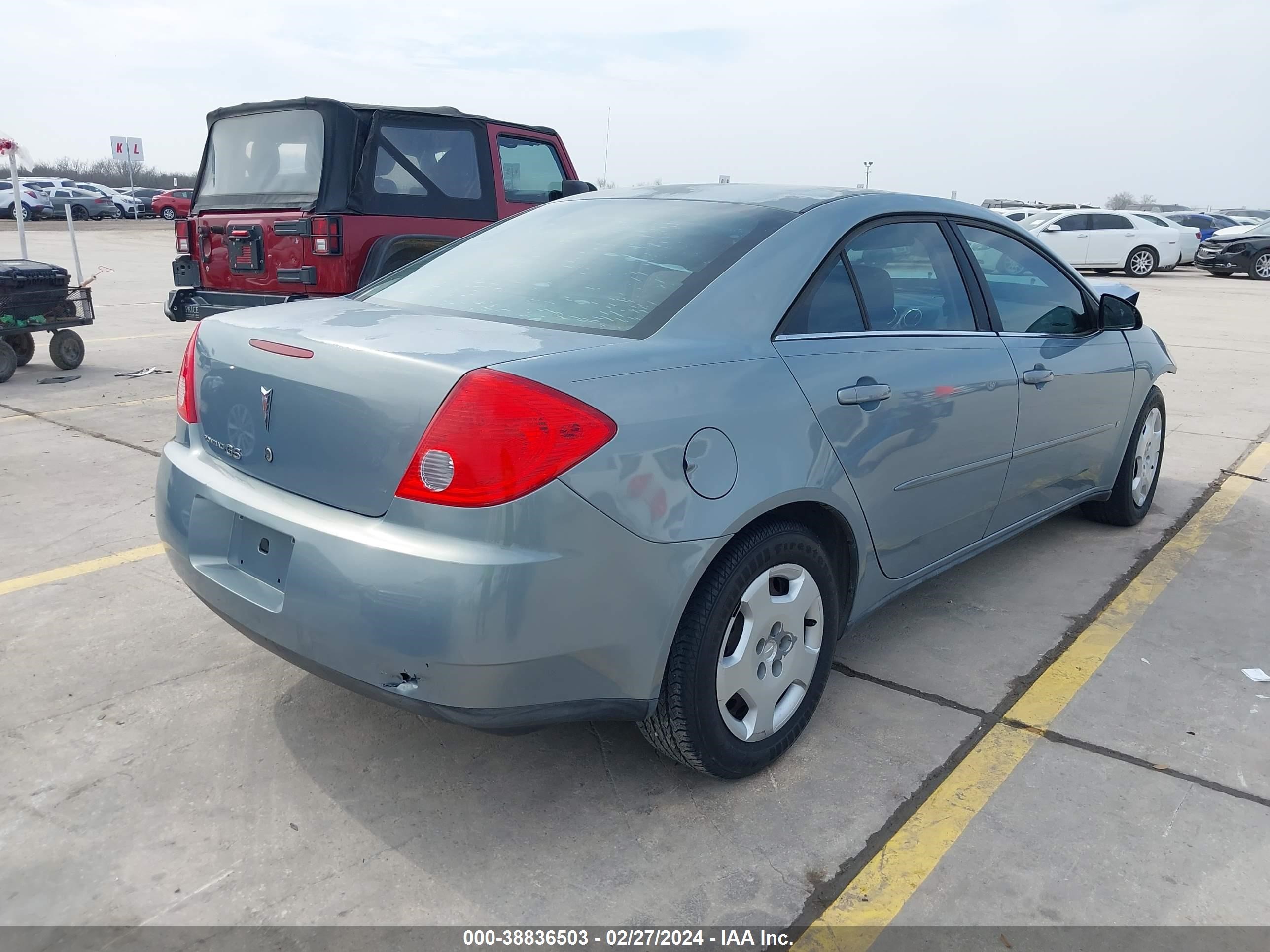 Photo 3 VIN: 1G2ZF58B274176001 - PONTIAC G6 