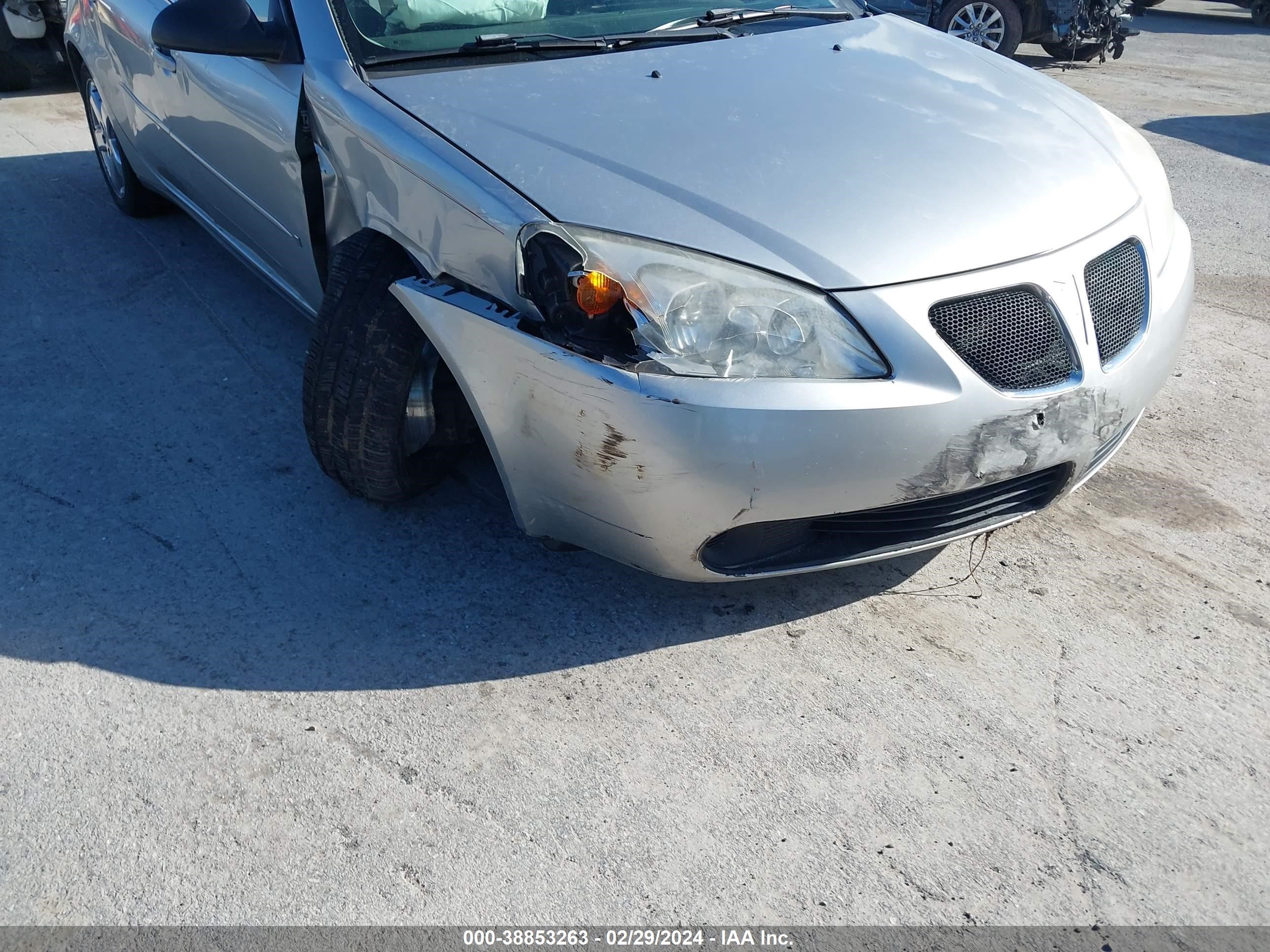 Photo 12 VIN: 1G2ZF58B274267379 - PONTIAC G6 