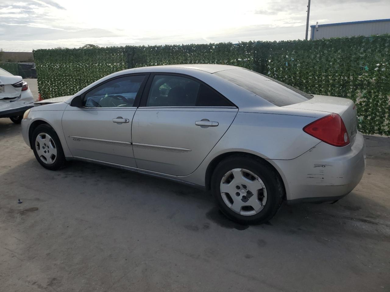 Photo 1 VIN: 1G2ZF58BX74147278 - PONTIAC G6 