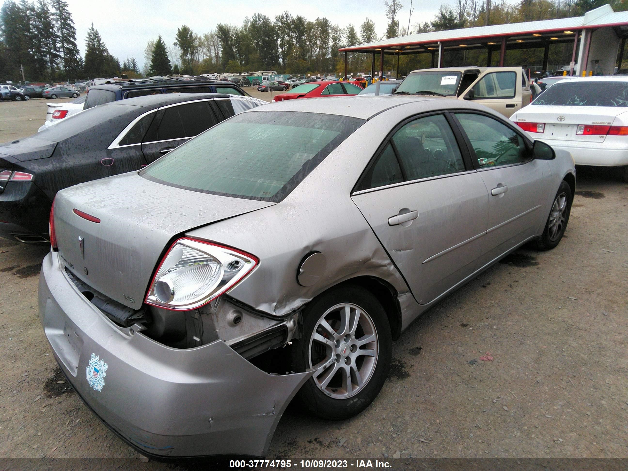 Photo 3 VIN: 1G2ZG528054154005 - PONTIAC G6 