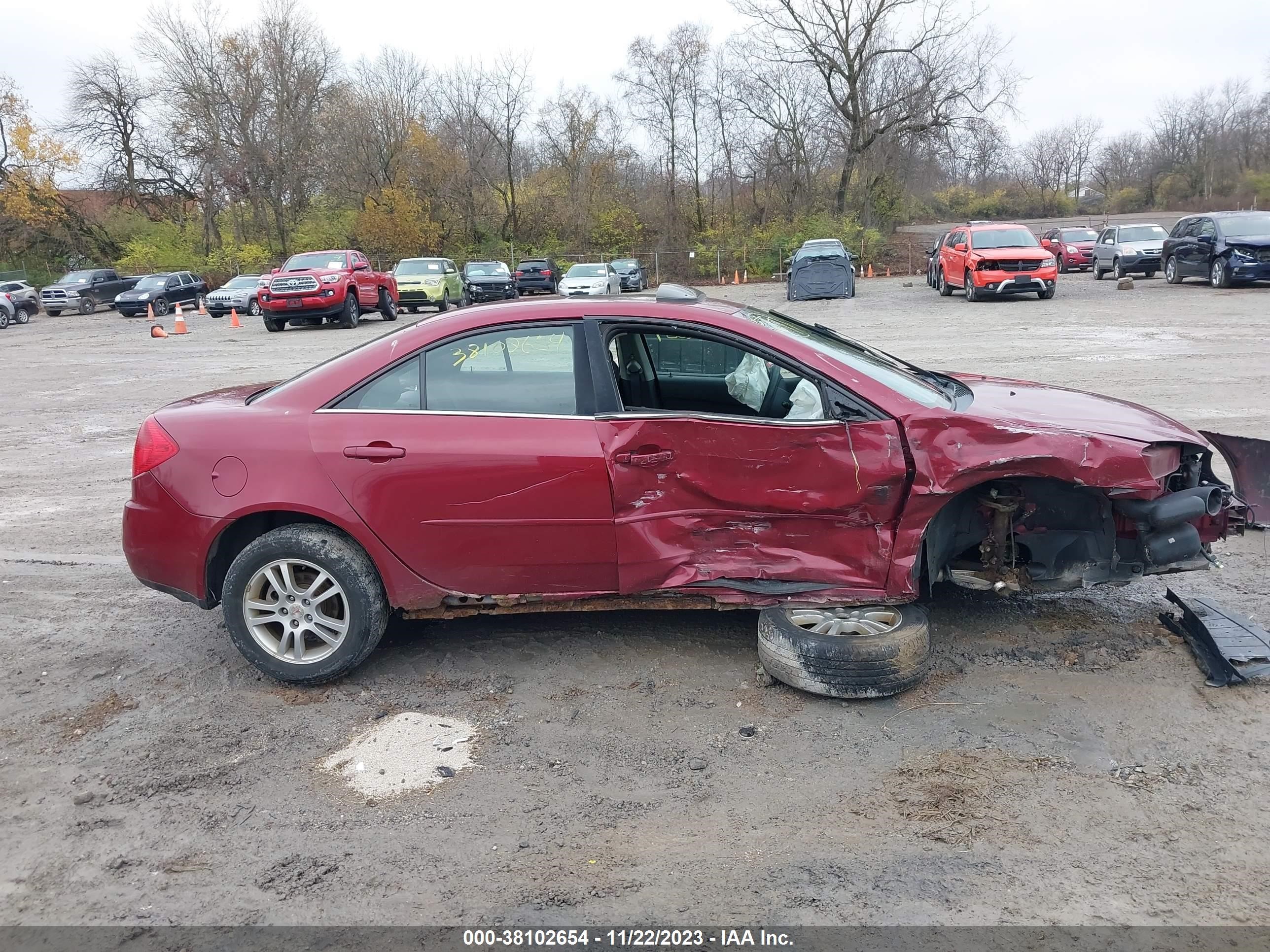 Photo 13 VIN: 1G2ZG528154125869 - PONTIAC G6 