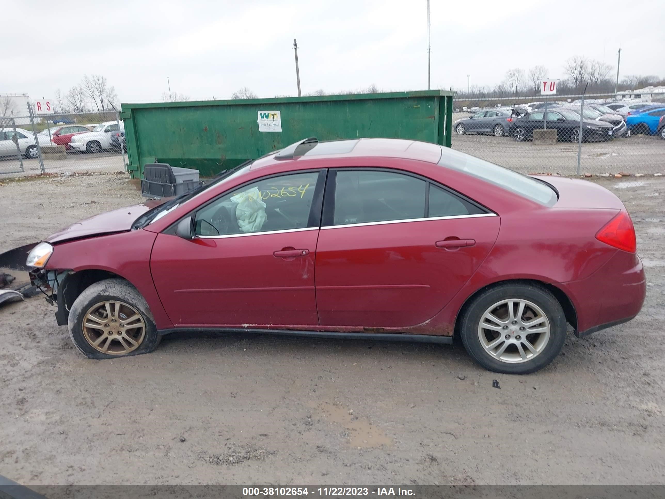 Photo 14 VIN: 1G2ZG528154125869 - PONTIAC G6 