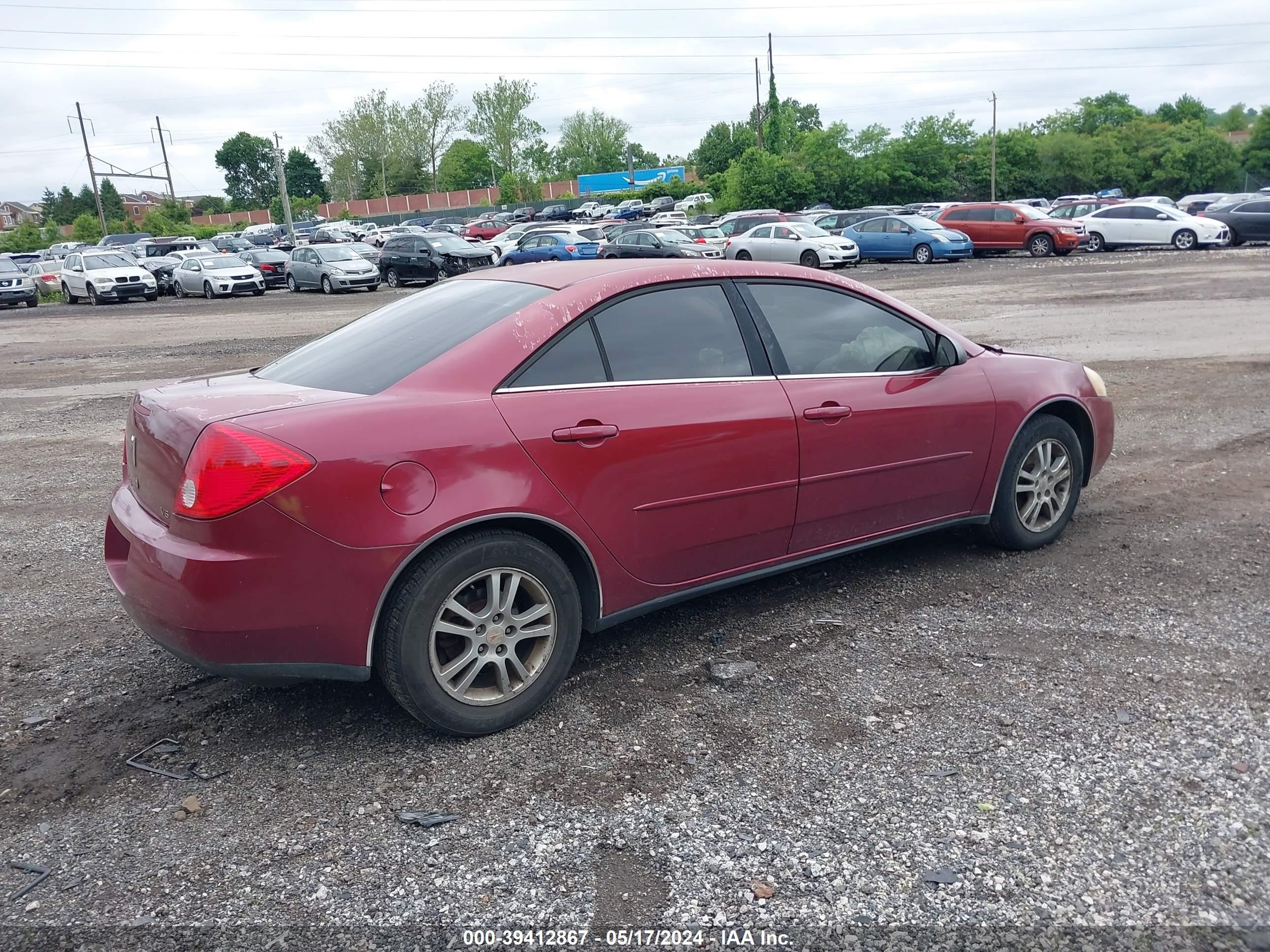 Photo 3 VIN: 1G2ZG528354141510 - PONTIAC G6 