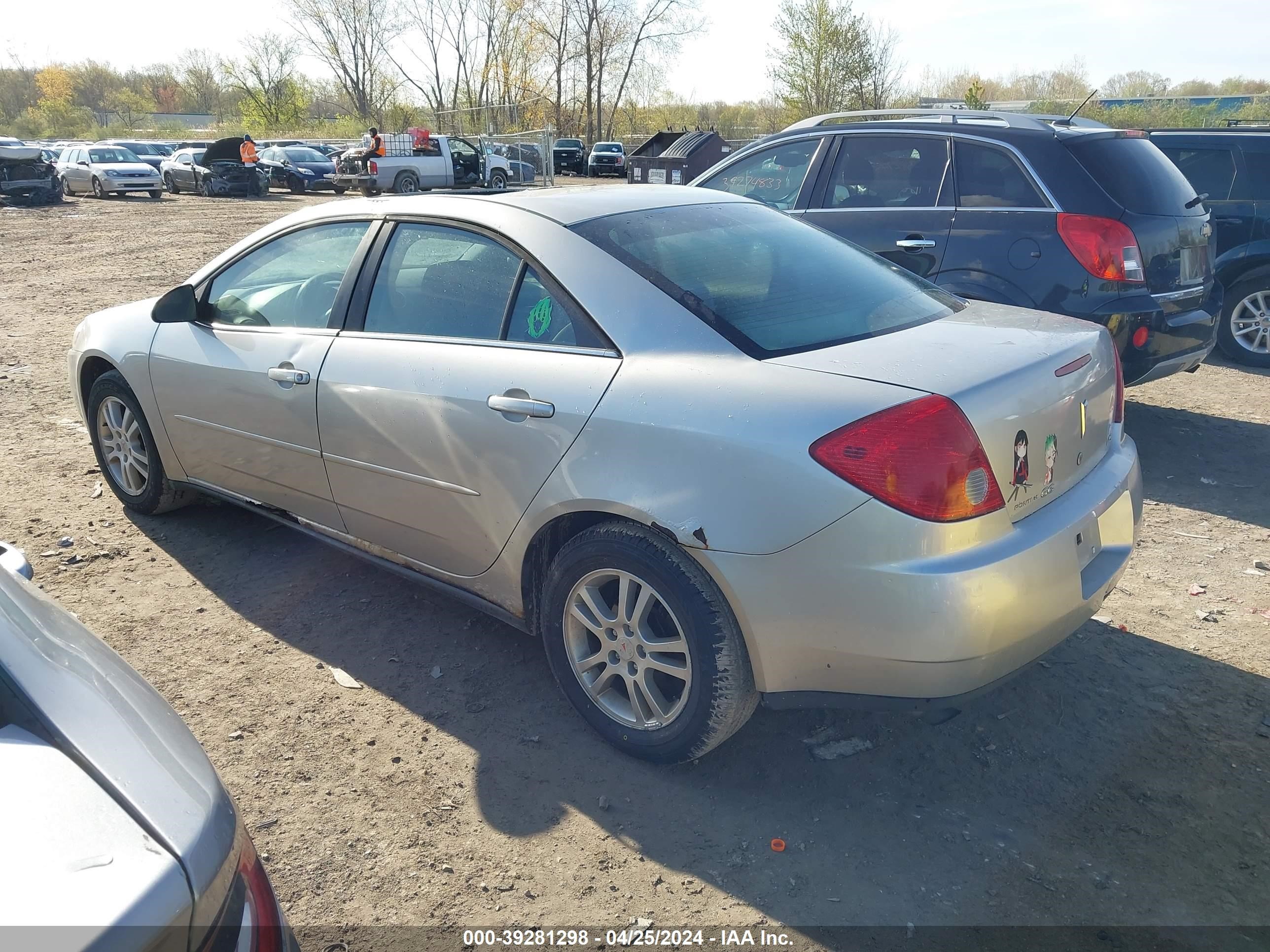 Photo 2 VIN: 1G2ZG528454122447 - PONTIAC G6 