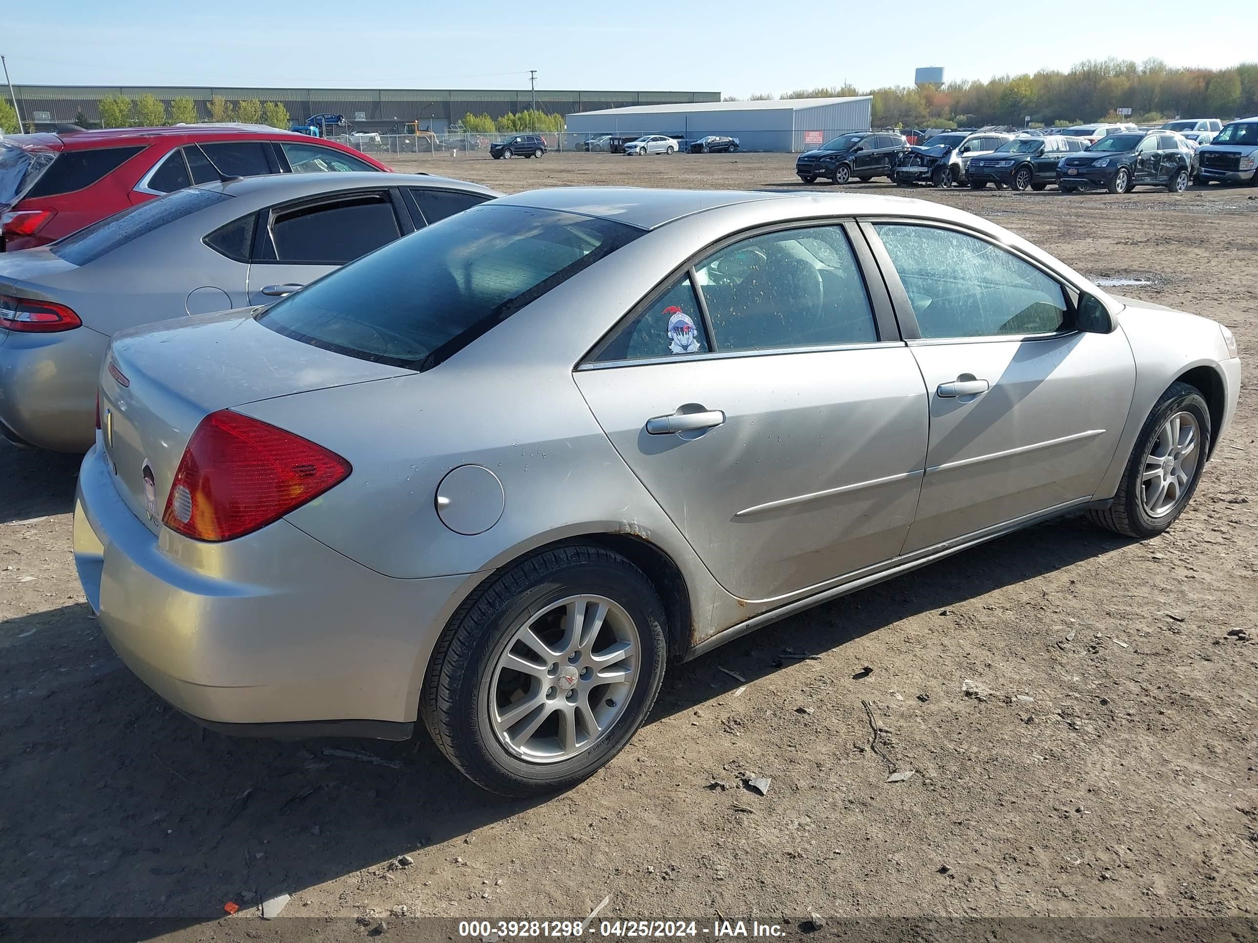 Photo 3 VIN: 1G2ZG528454122447 - PONTIAC G6 