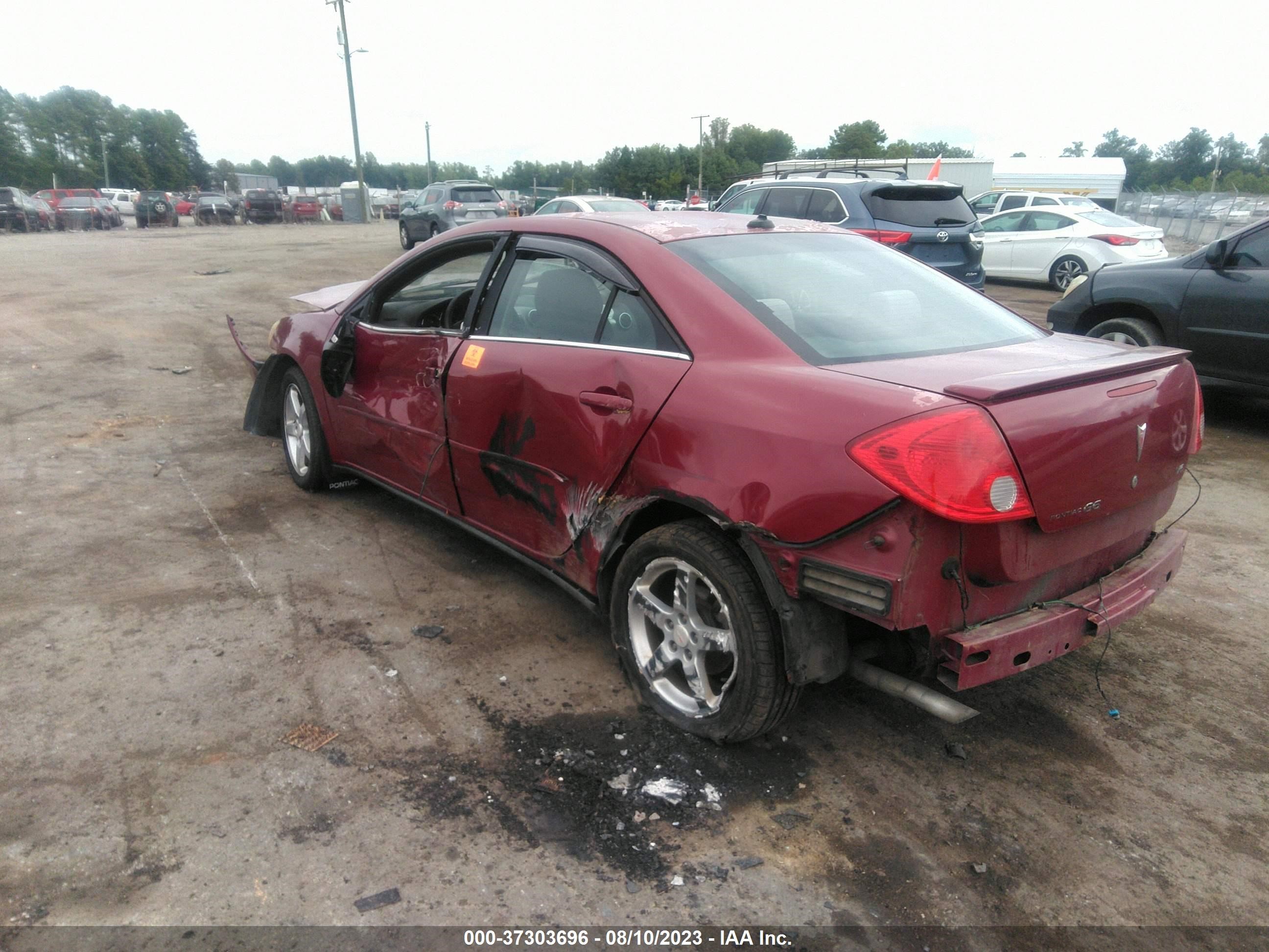 Photo 2 VIN: 1G2ZG528654171858 - PONTIAC G6 