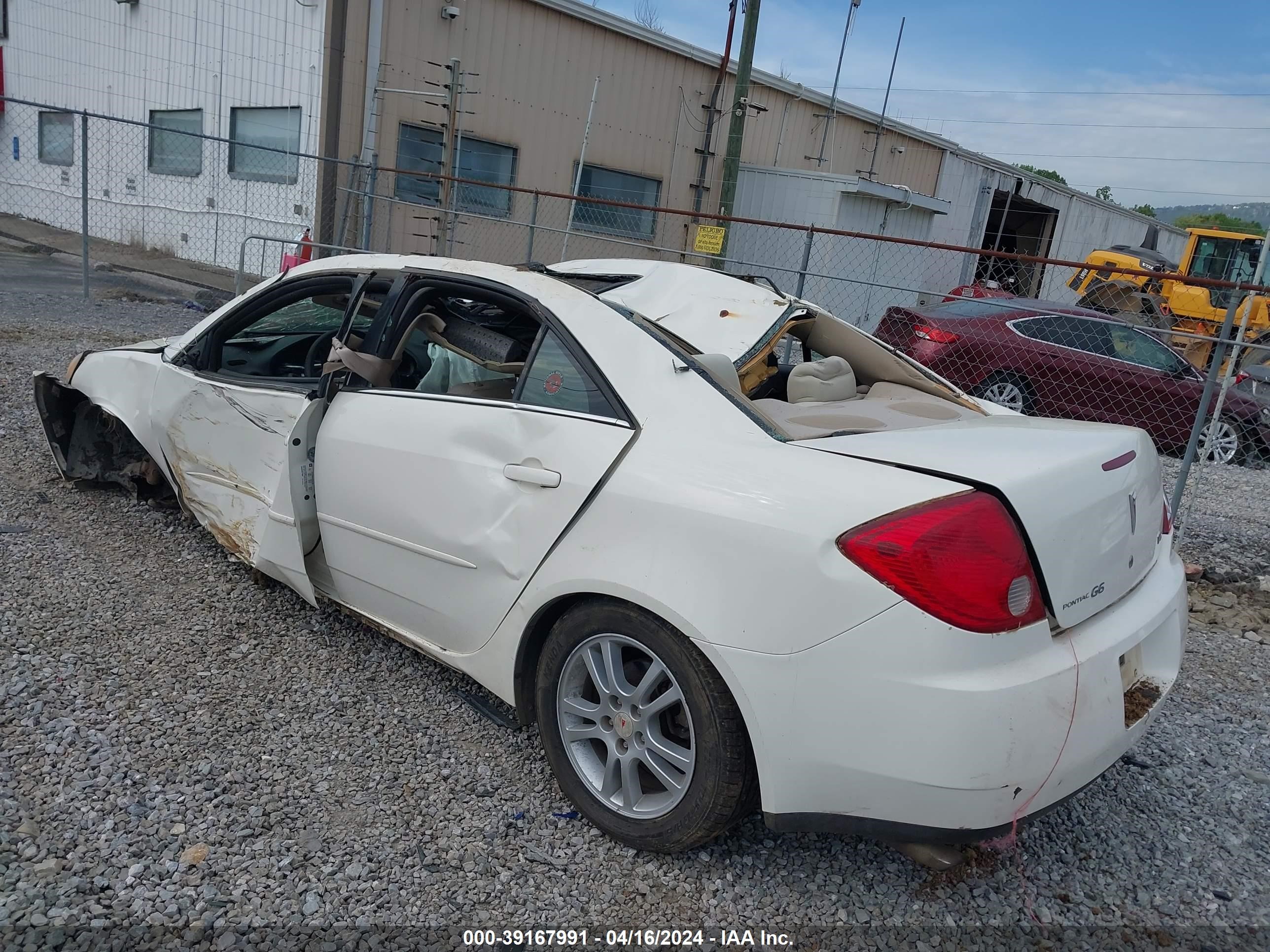 Photo 2 VIN: 1G2ZG528854138098 - PONTIAC G6 