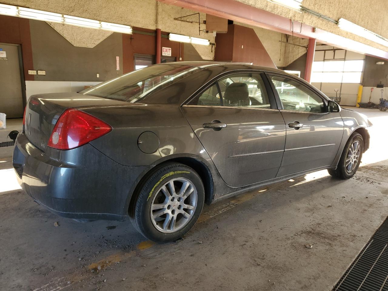 Photo 2 VIN: 1G2ZG528954159106 - PONTIAC G6 