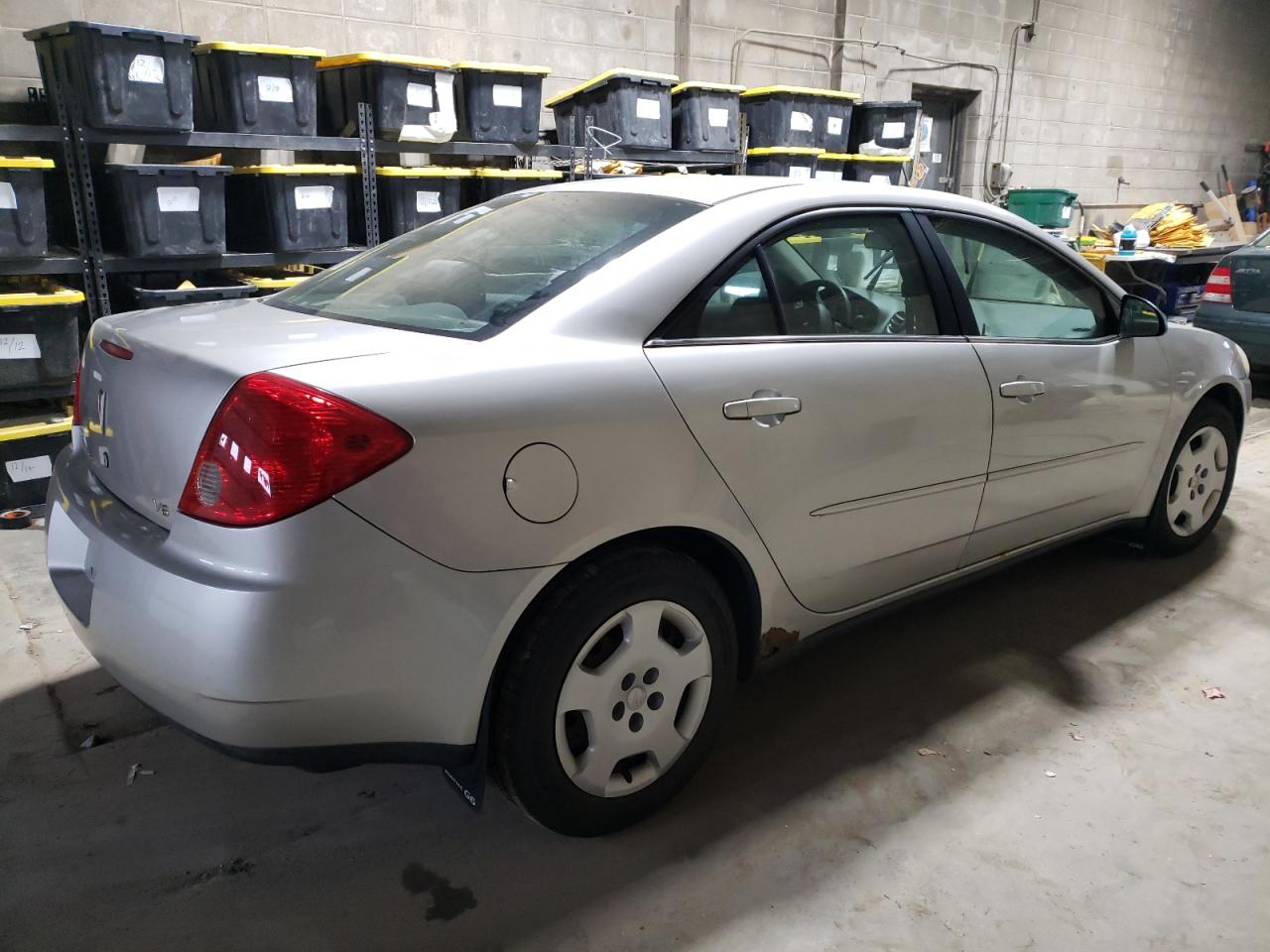 Photo 2 VIN: 1G2ZG528X54146235 - PONTIAC G6 