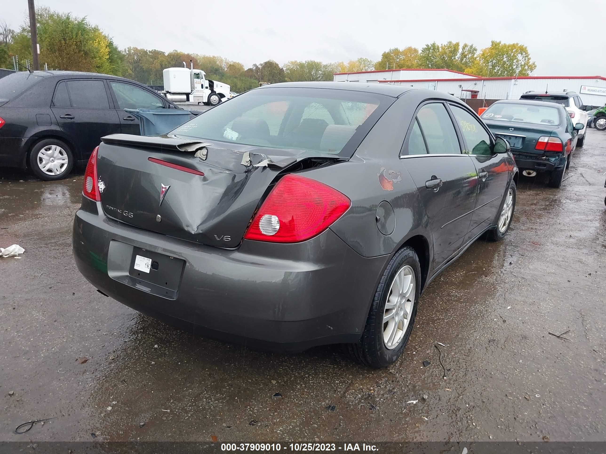 Photo 3 VIN: 1G2ZG558264117311 - PONTIAC G6 