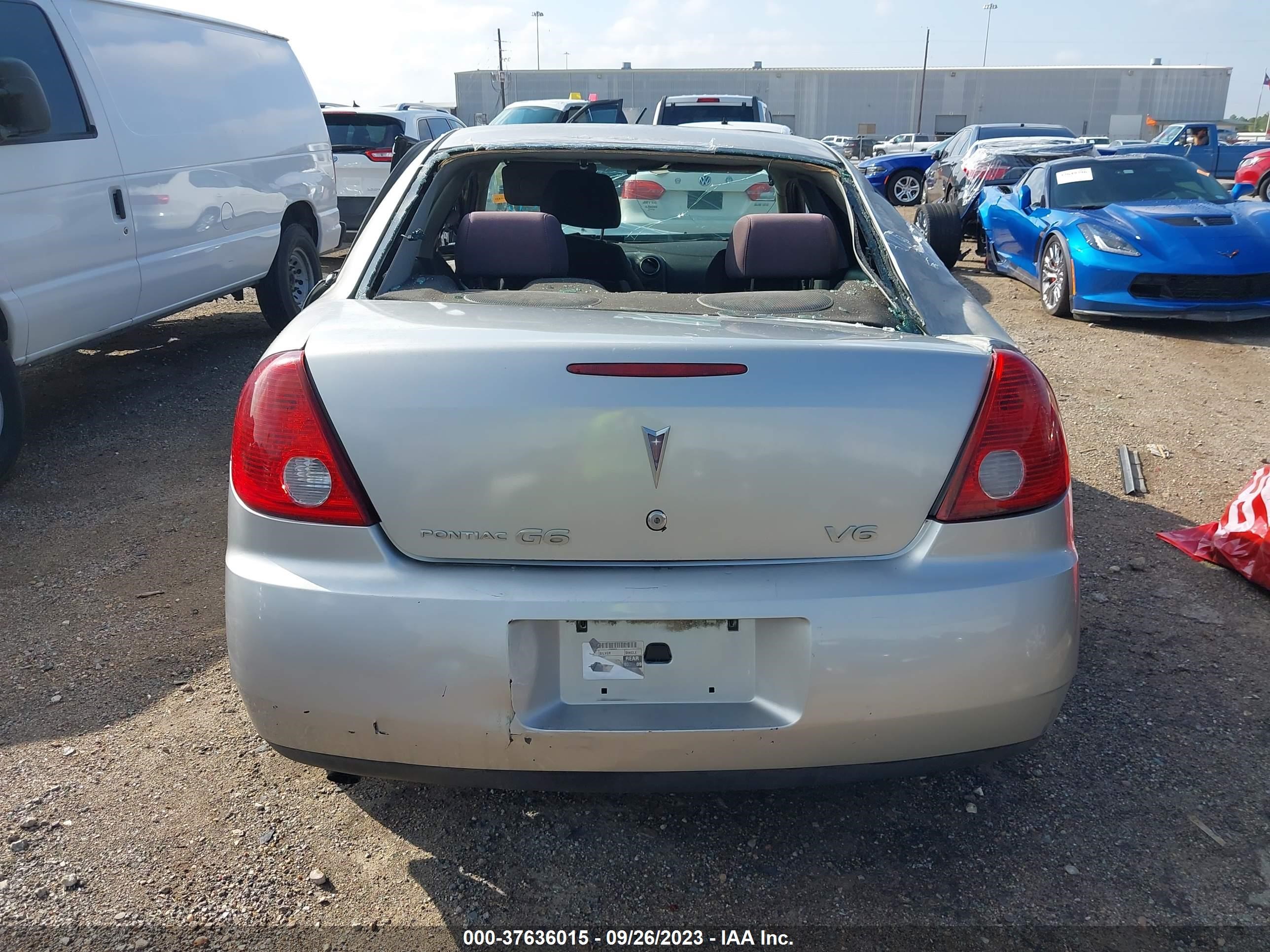 Photo 16 VIN: 1G2ZG558264220955 - PONTIAC G6 