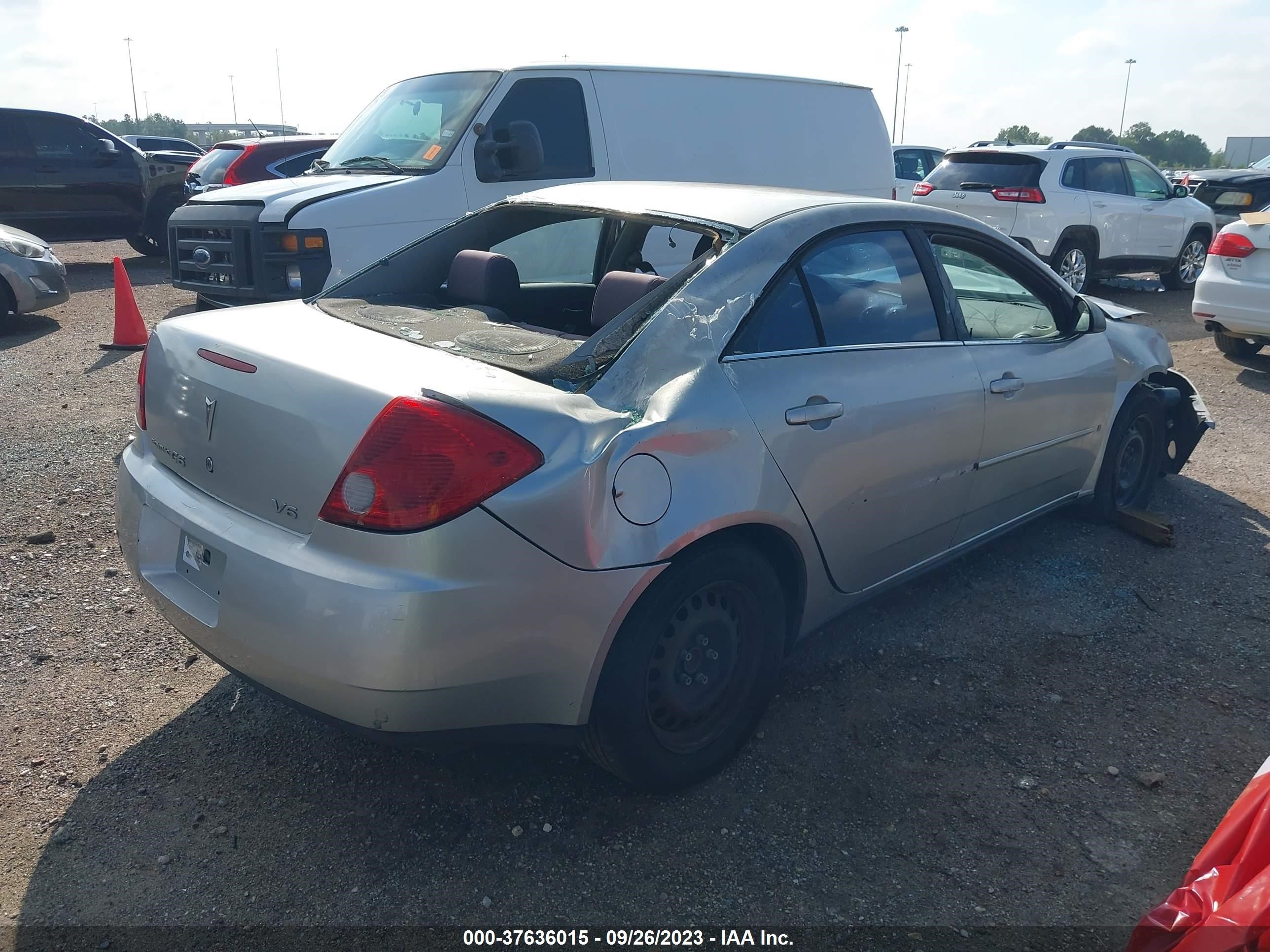 Photo 3 VIN: 1G2ZG558264220955 - PONTIAC G6 