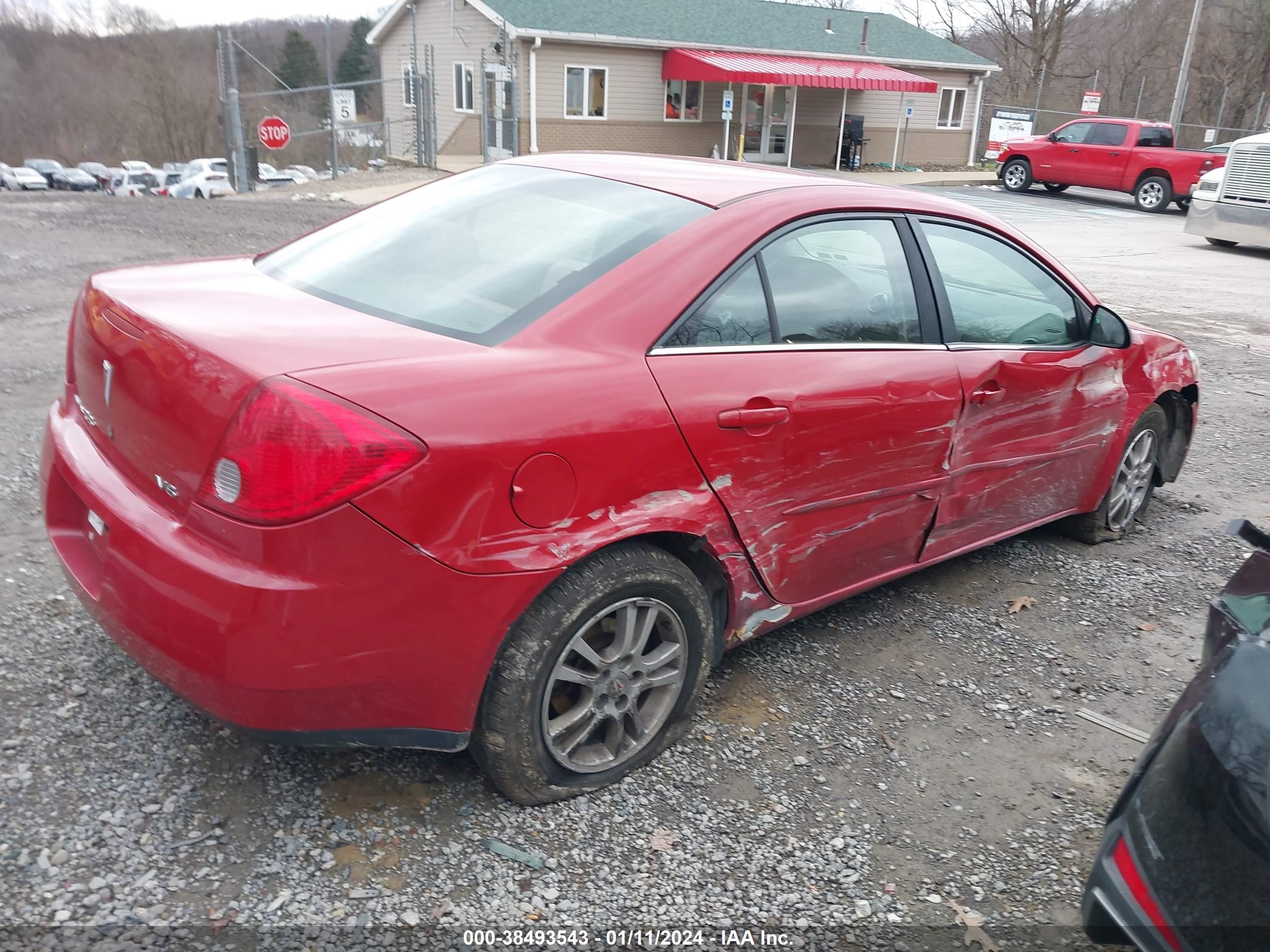 Photo 3 VIN: 1G2ZG558364147241 - PONTIAC G6 