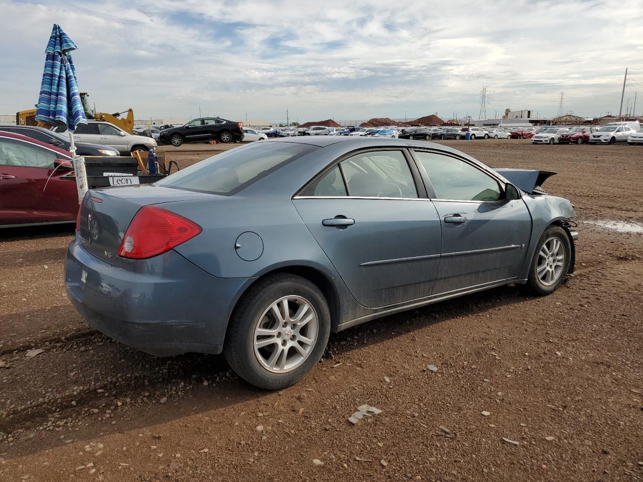 Photo 2 VIN: 1G2ZG558864224170 - PONTIAC G6 