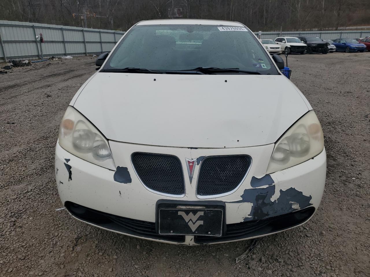 Photo 4 VIN: 1G2ZG558864226842 - PONTIAC G6 