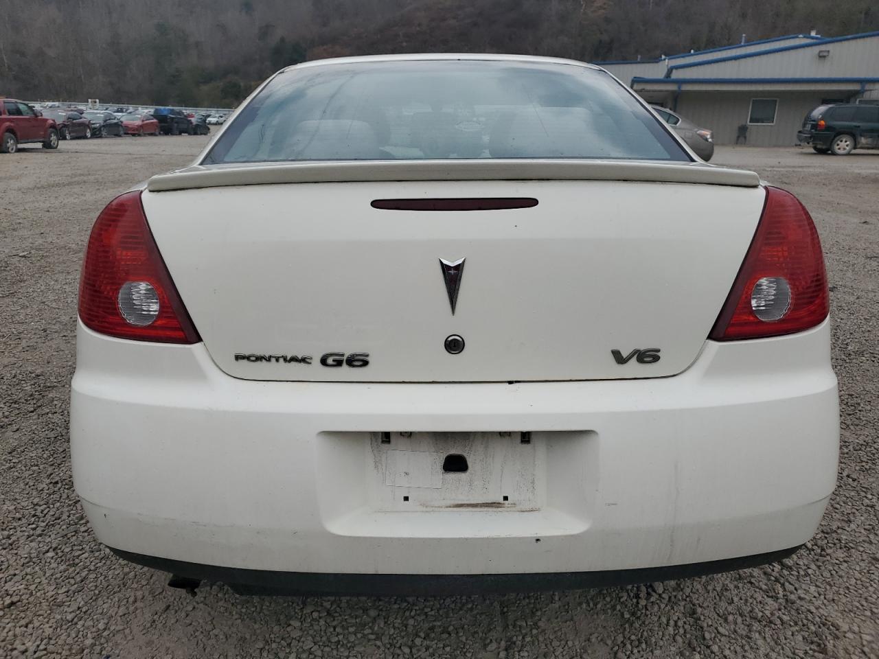 Photo 5 VIN: 1G2ZG558864226842 - PONTIAC G6 