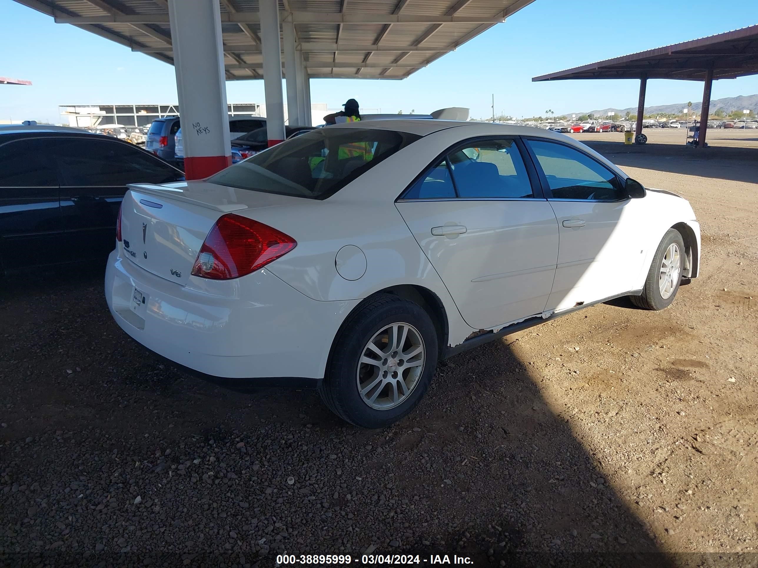 Photo 3 VIN: 1G2ZG578764254340 - PONTIAC G6 