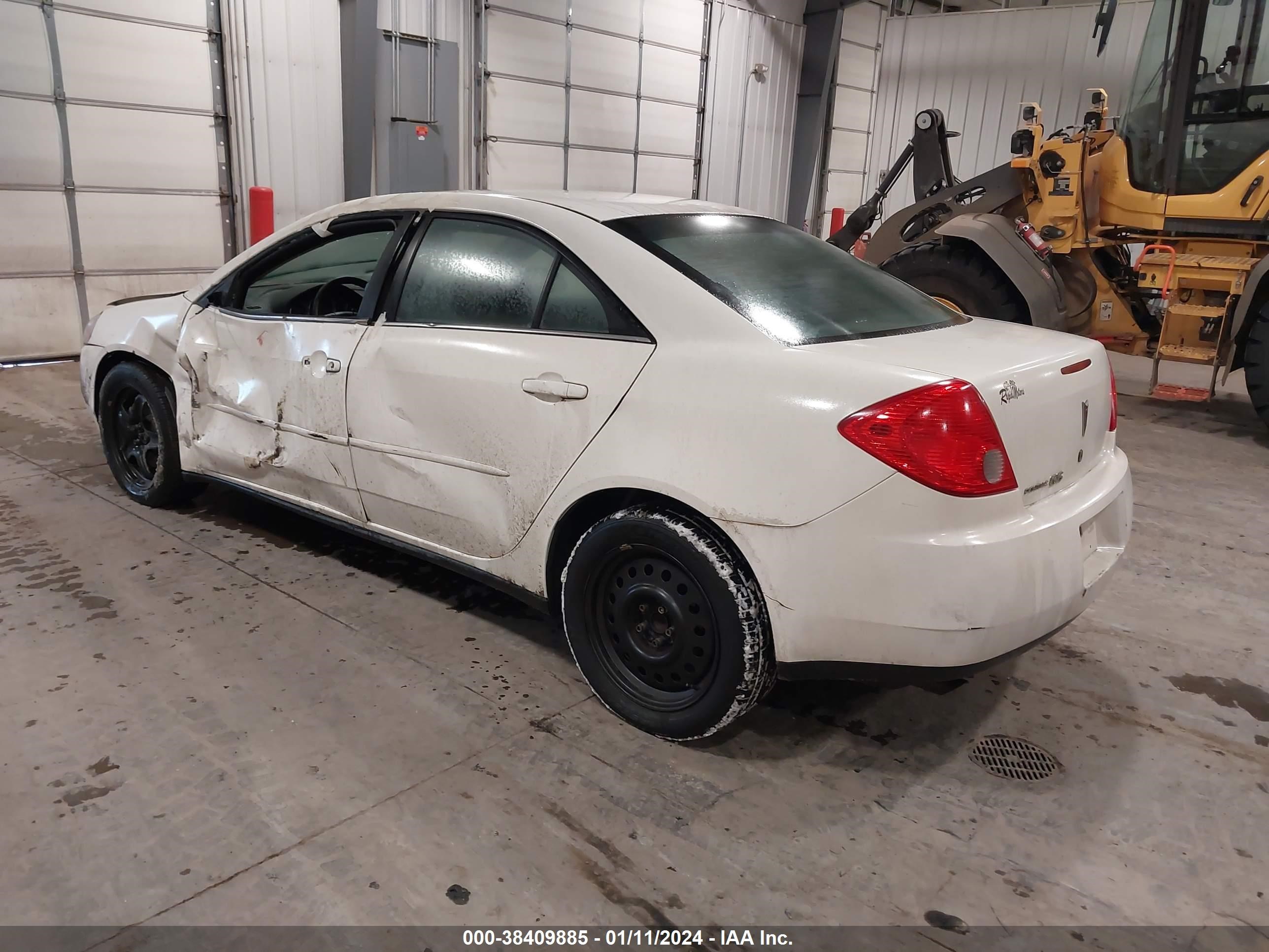 Photo 2 VIN: 1G2ZG57B084191189 - PONTIAC G6 