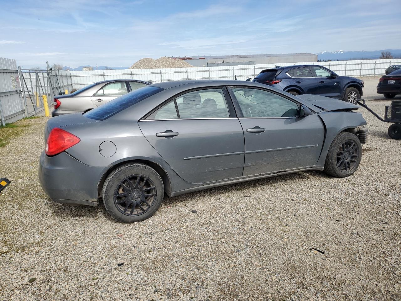 Photo 2 VIN: 1G2ZG57B084201932 - PONTIAC G6 