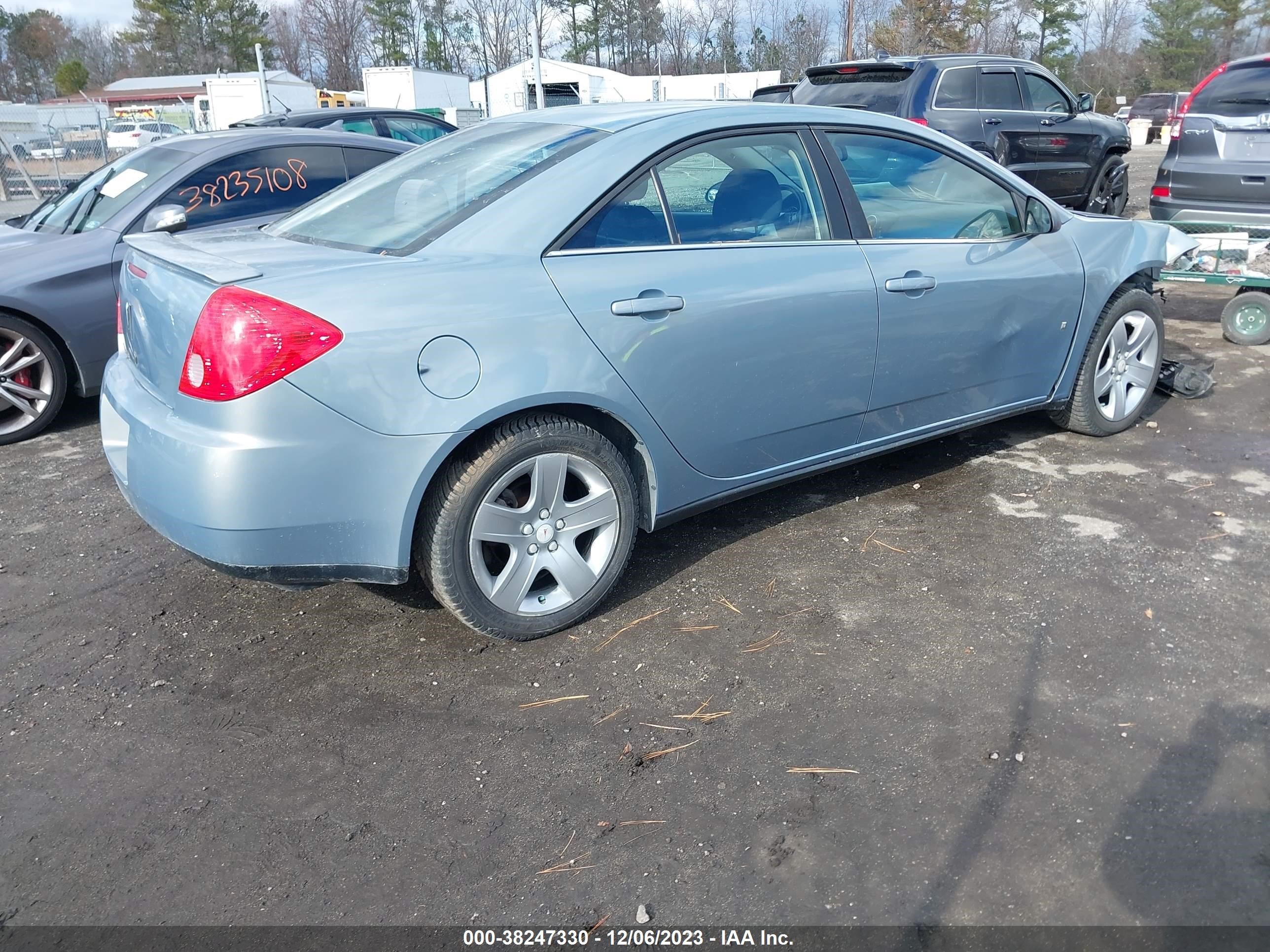 Photo 3 VIN: 1G2ZG57B084263444 - PONTIAC G6 