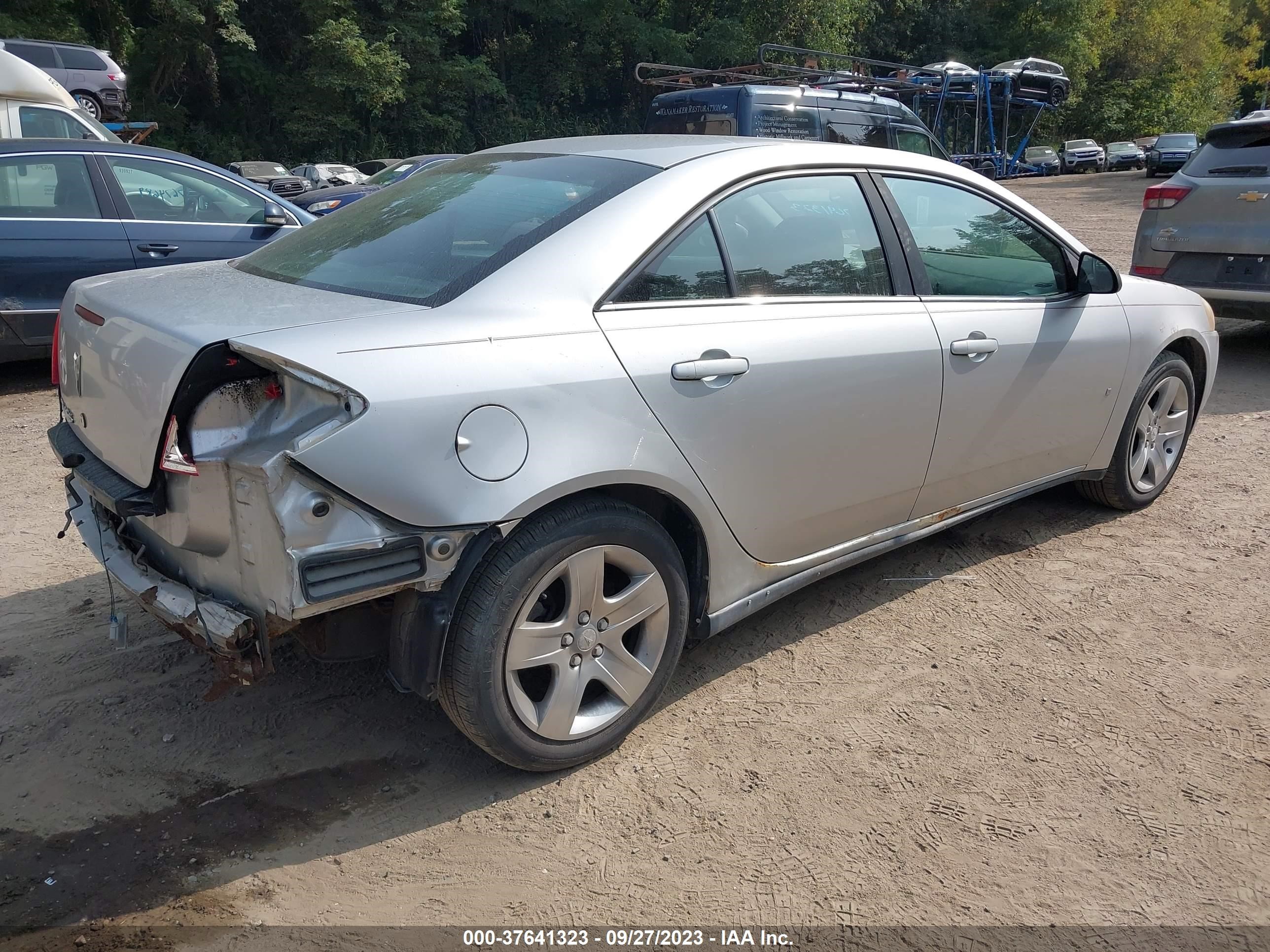 Photo 3 VIN: 1G2ZG57B094139188 - PONTIAC G6 