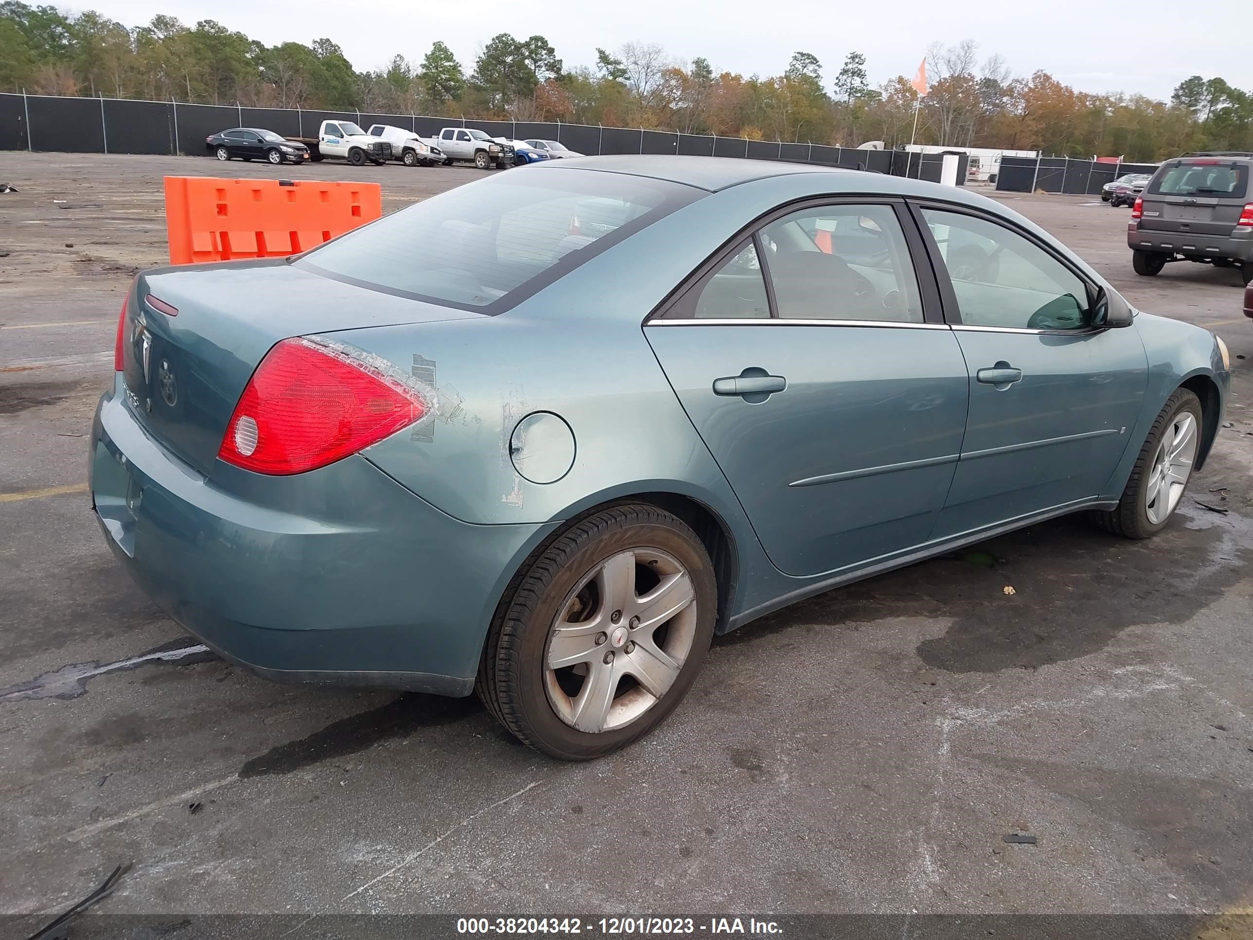 Photo 3 VIN: 1G2ZG57B194128846 - PONTIAC G6 