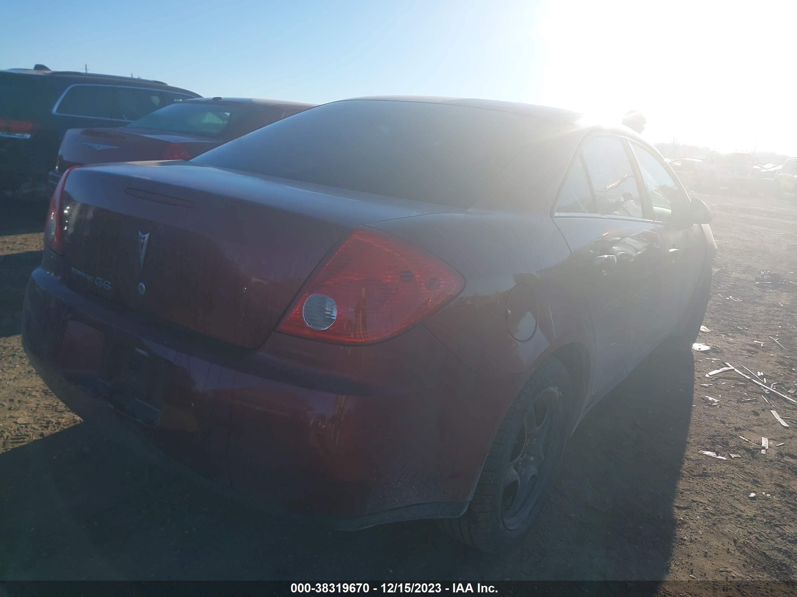 Photo 3 VIN: 1G2ZG57B194216683 - PONTIAC G6 