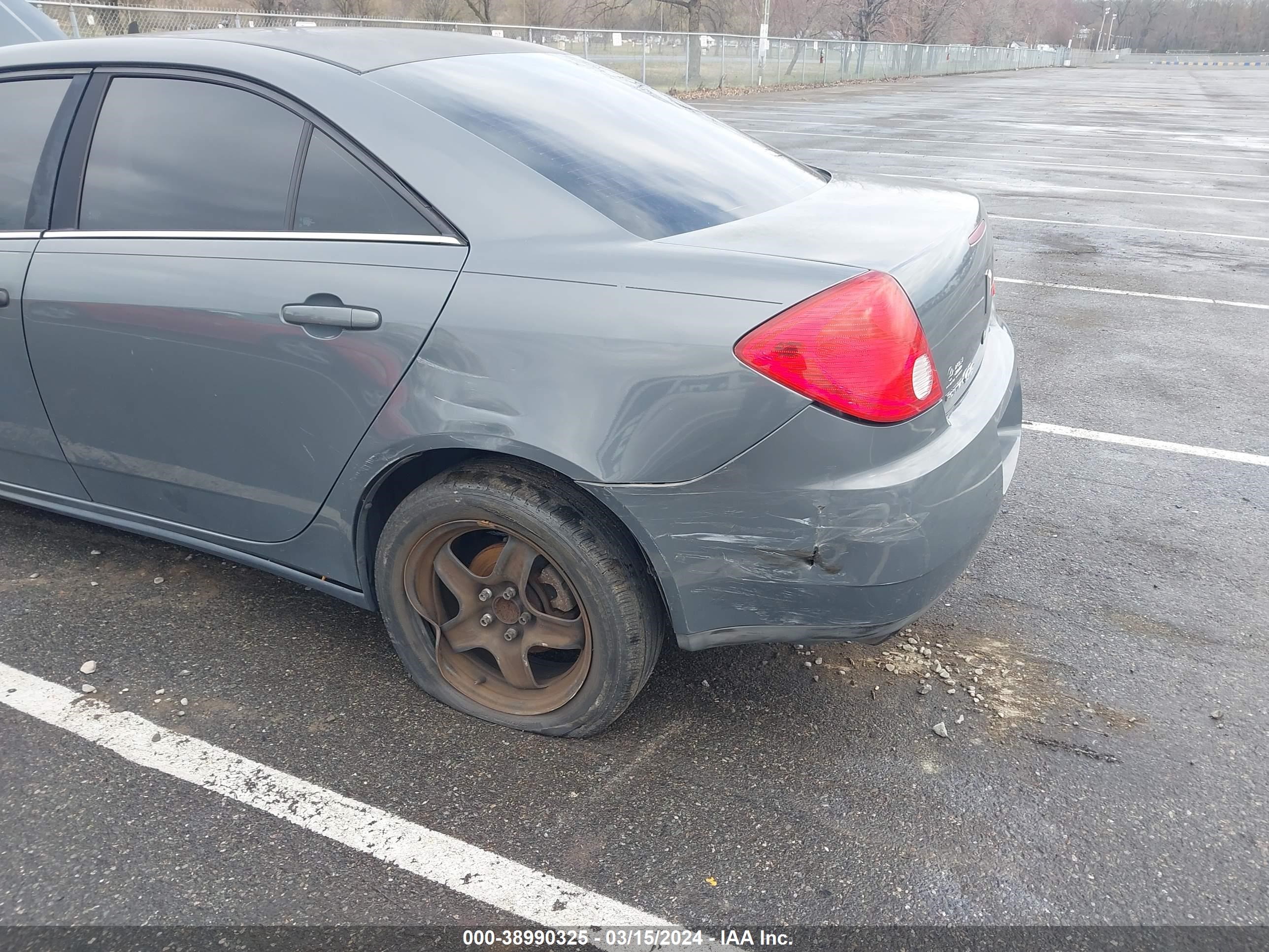 Photo 5 VIN: 1G2ZG57B294183760 - PONTIAC G6 